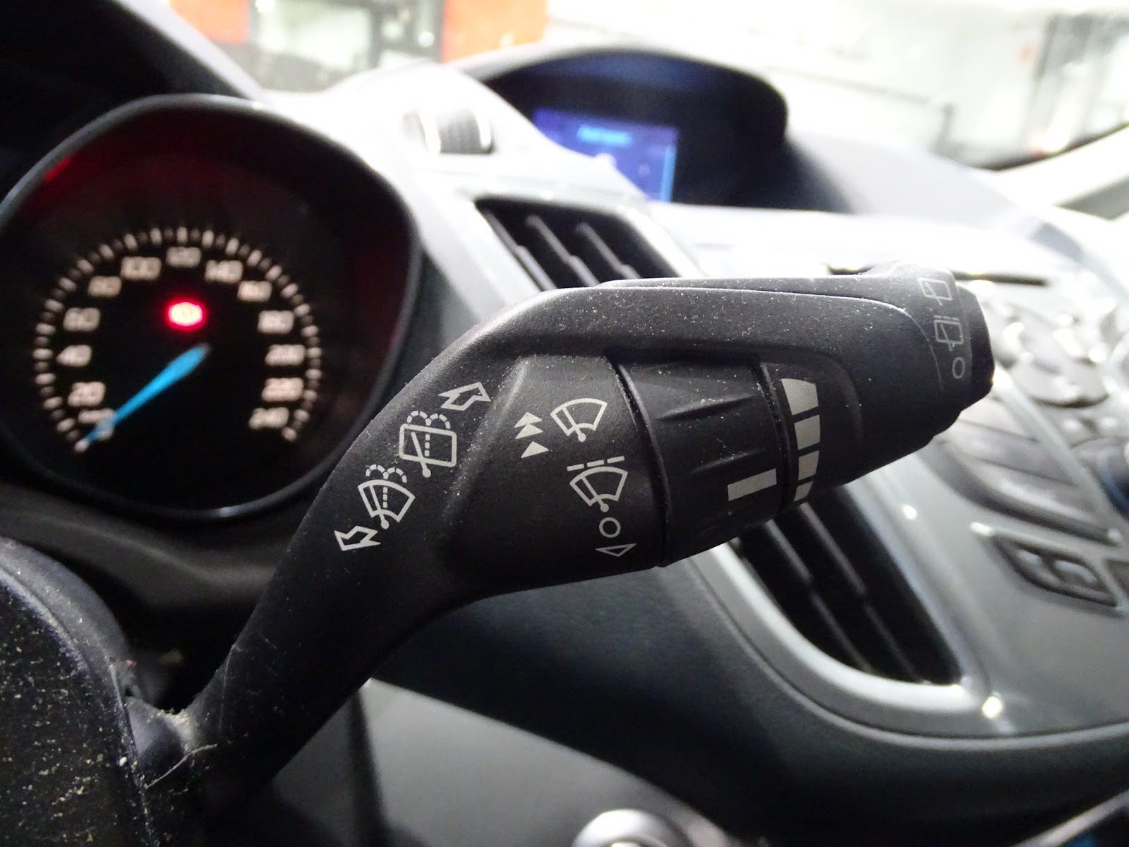 Foto 14 de FORD GRAND C MAX 2023 en venta en CSV Motor