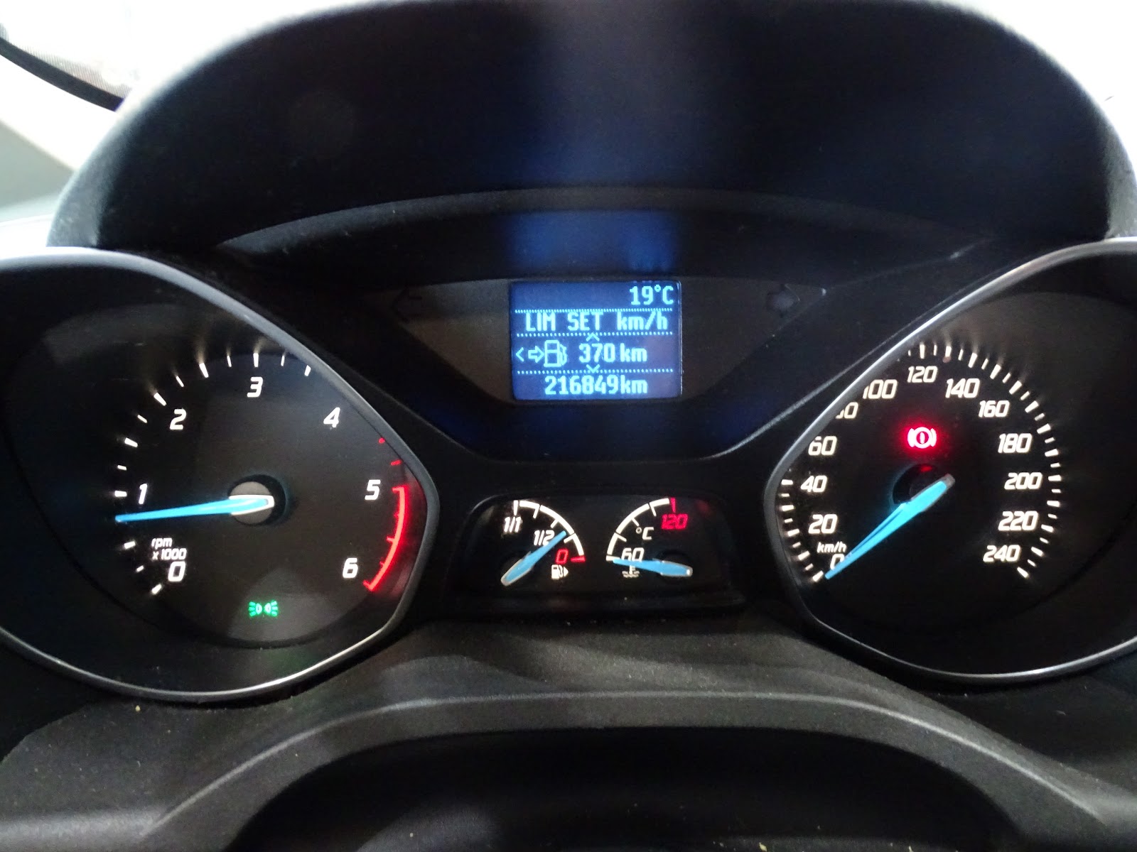 Foto 16 de FORD GRAND C MAX 2023 en venta en CSV Motor