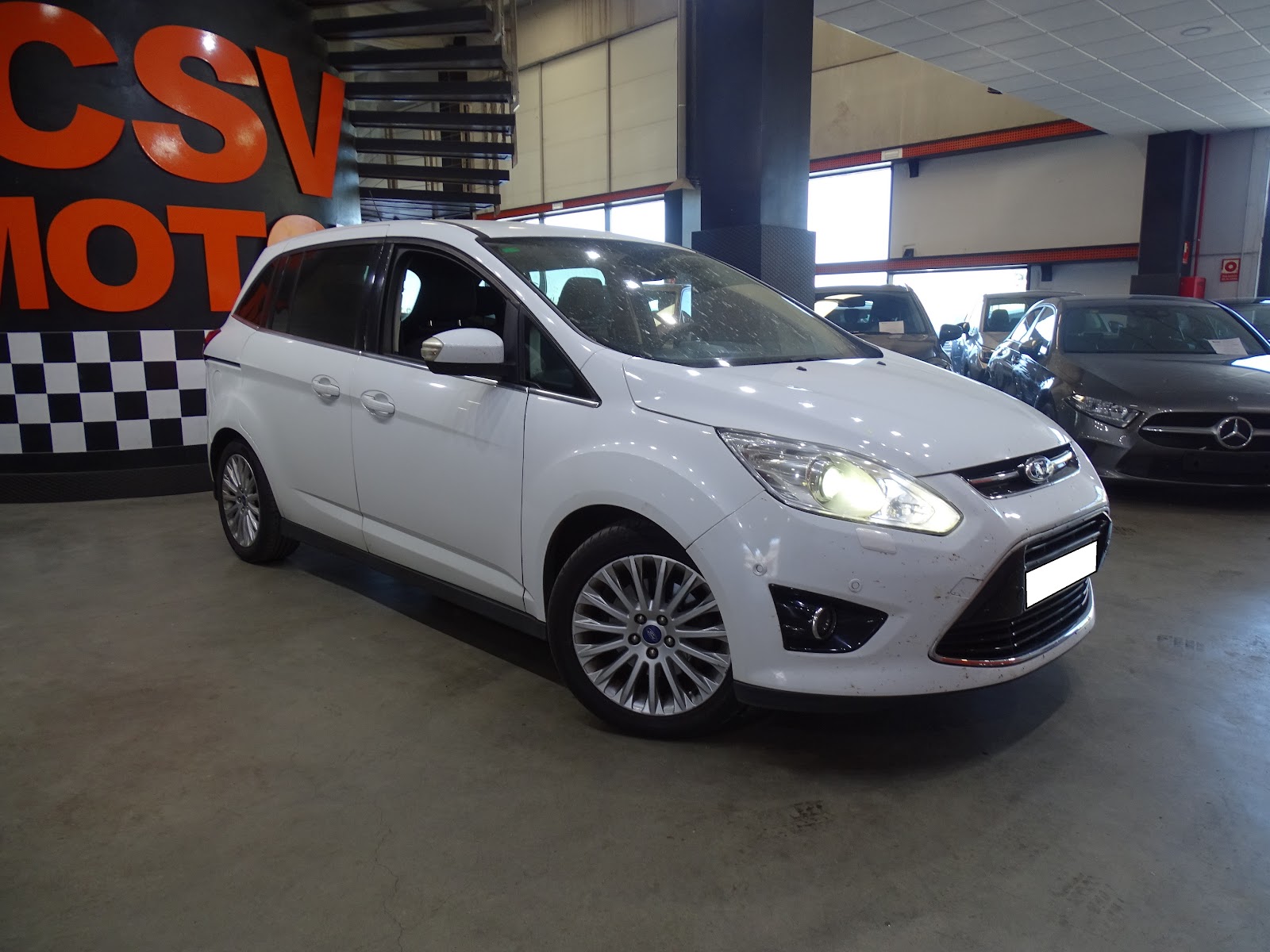 Foto 3 de FORD GRAND C MAX 2023 en venta en CSV Motor