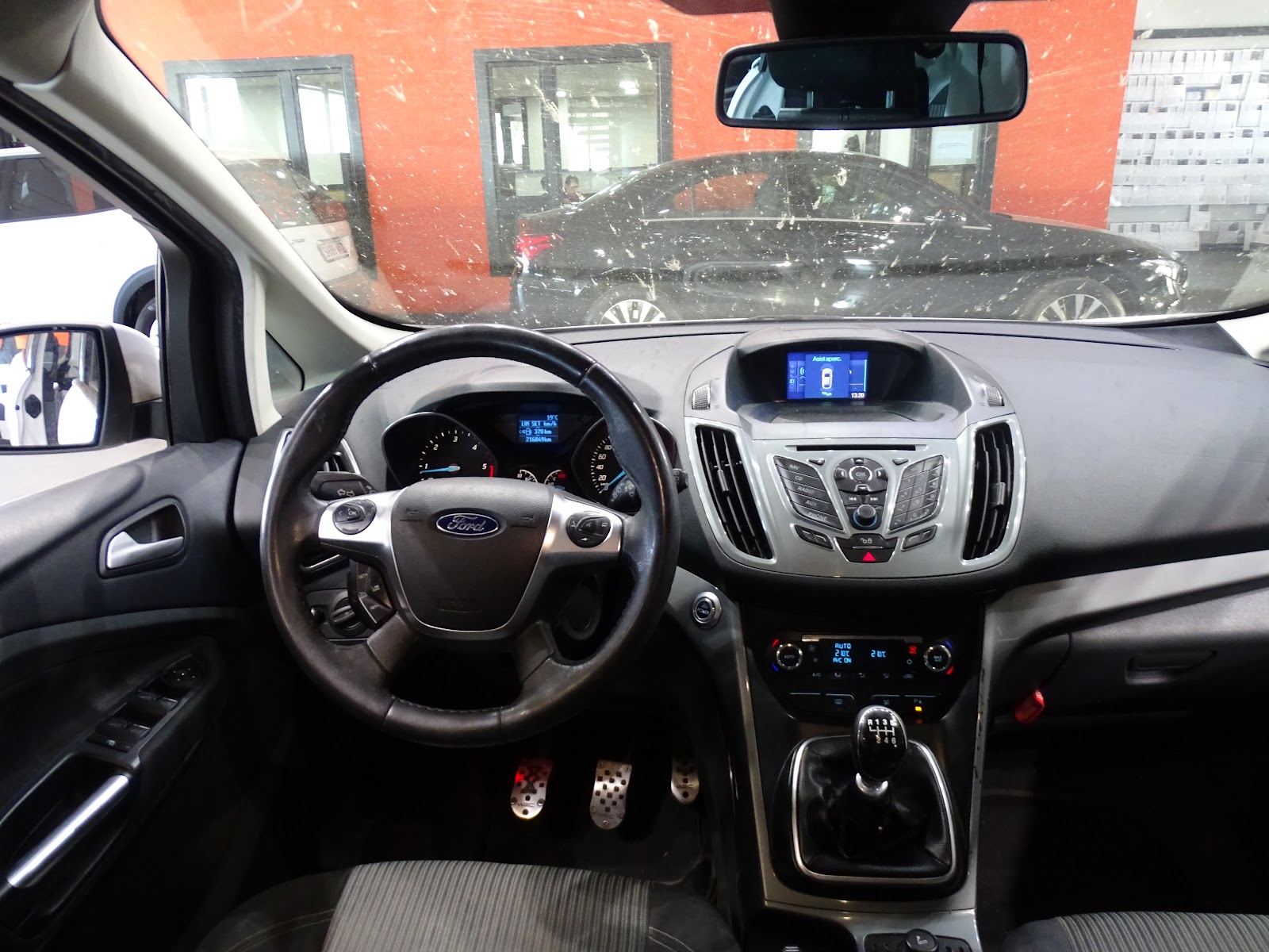 Foto 10 de FORD GRAND C MAX 2023 en venta en CSV Motor