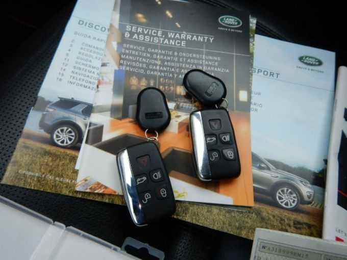 Foto 14 de LAND ROVER DISCOVERY 2015 en venta en CSV Motor VALDEFUENTES
