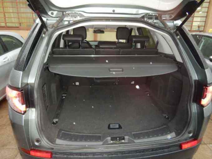 Foto 3 de LAND ROVER DISCOVERY 2015 en venta en CSV Motor VALDEFUENTES