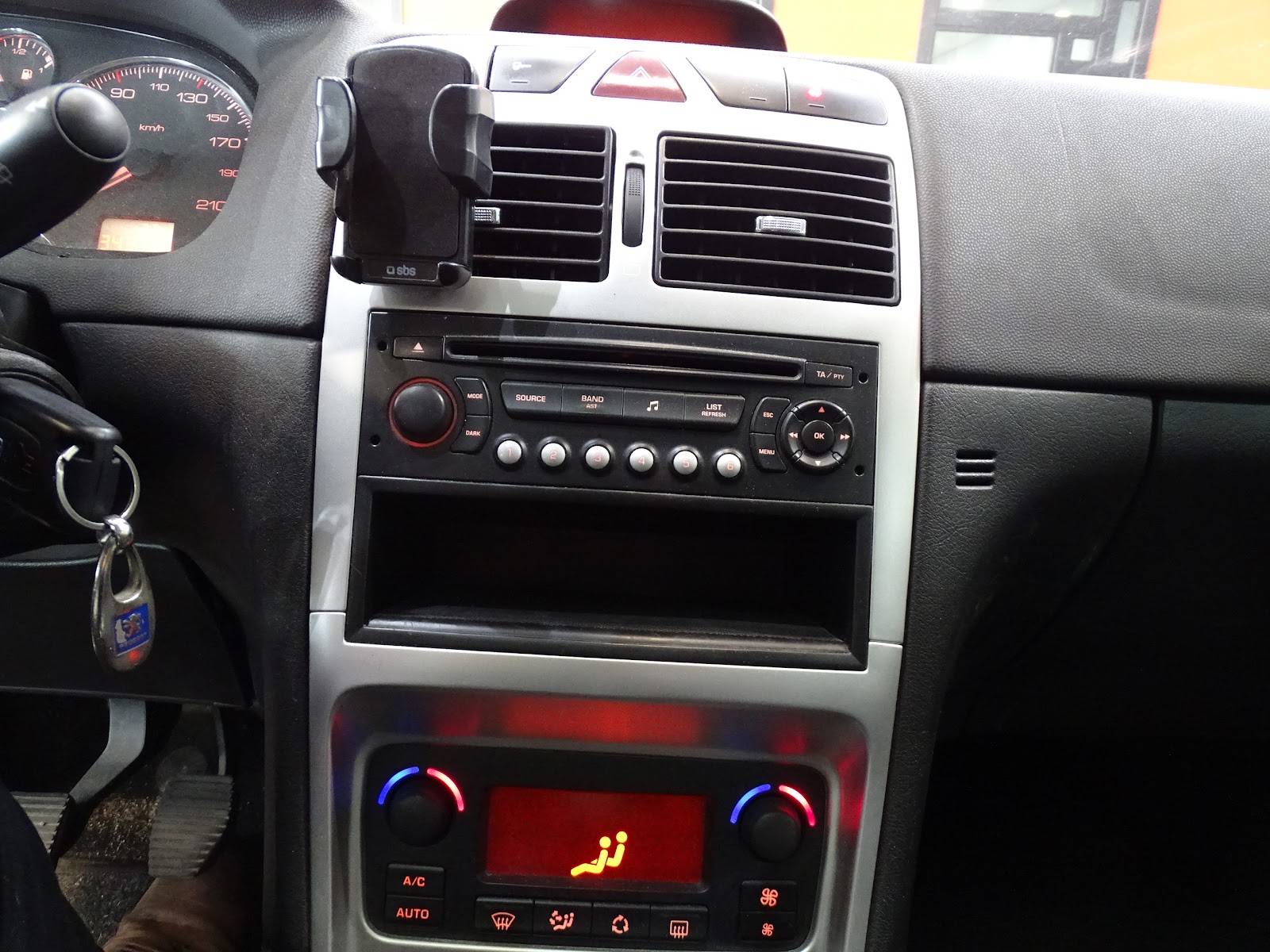 Foto 14 de PEUGEOT 307 2005 en venta en CSV Motor VALDEFUENTES