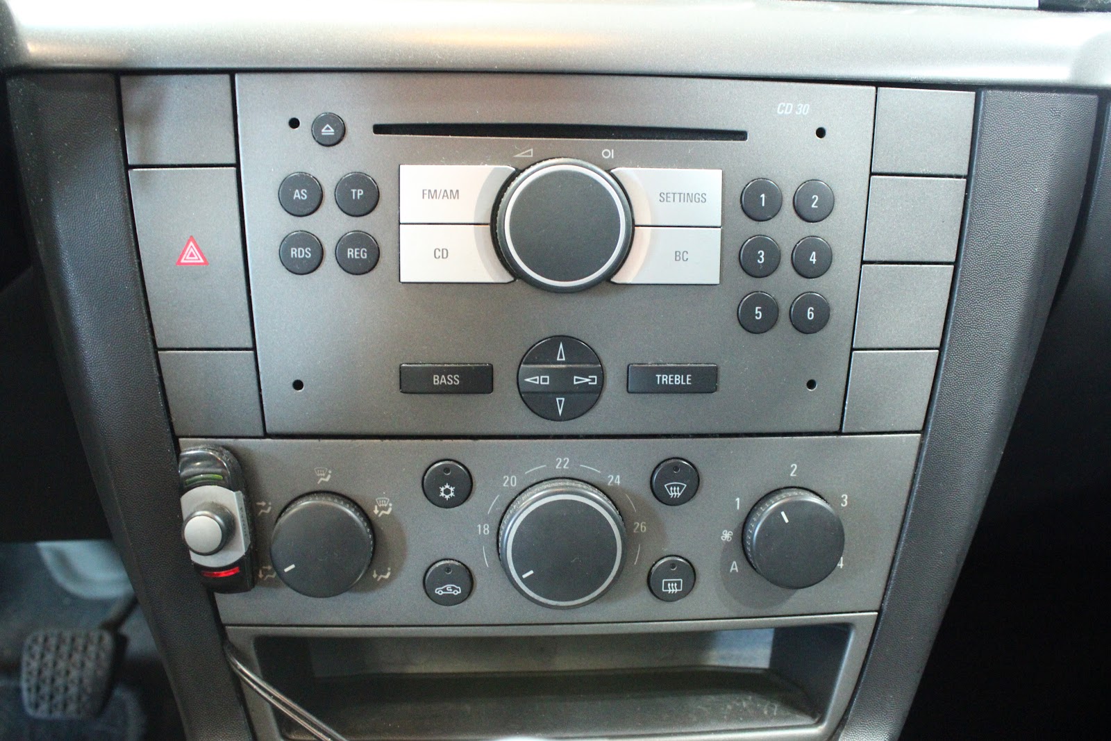 Foto 14 de OPEL VECTRA 2005 en venta en CSV Motor