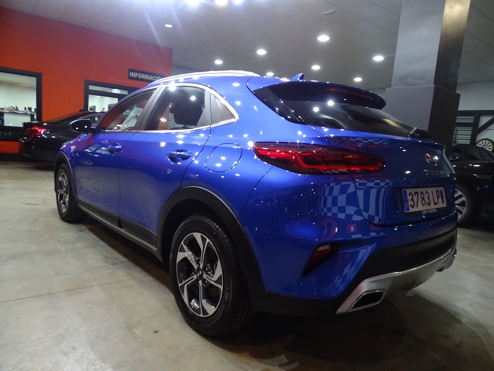 Foto 2 de KIA XCEED 2021 en venta en CSV Motor VALDEFUENTES