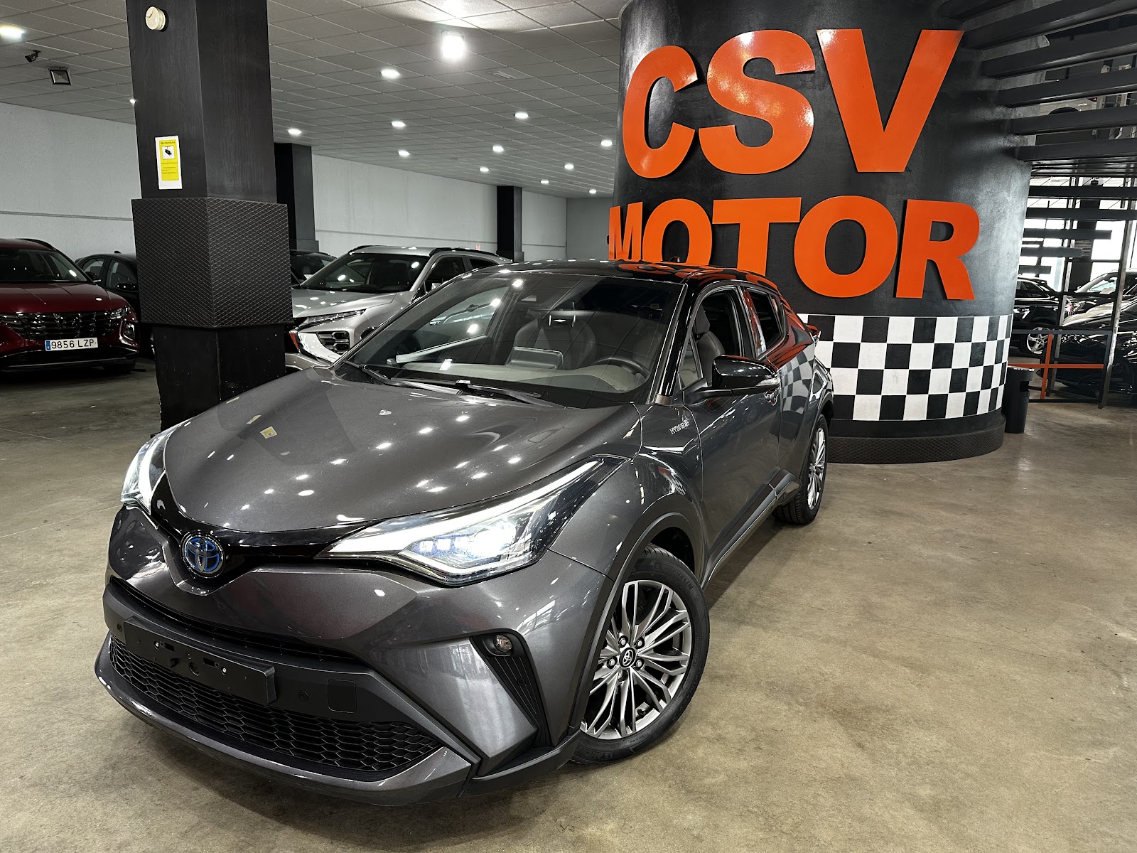 Foto 7 de Toyota C-Hr 2021 en venta en CSV Motor VALDEFUENTES · color Gris Metalizado