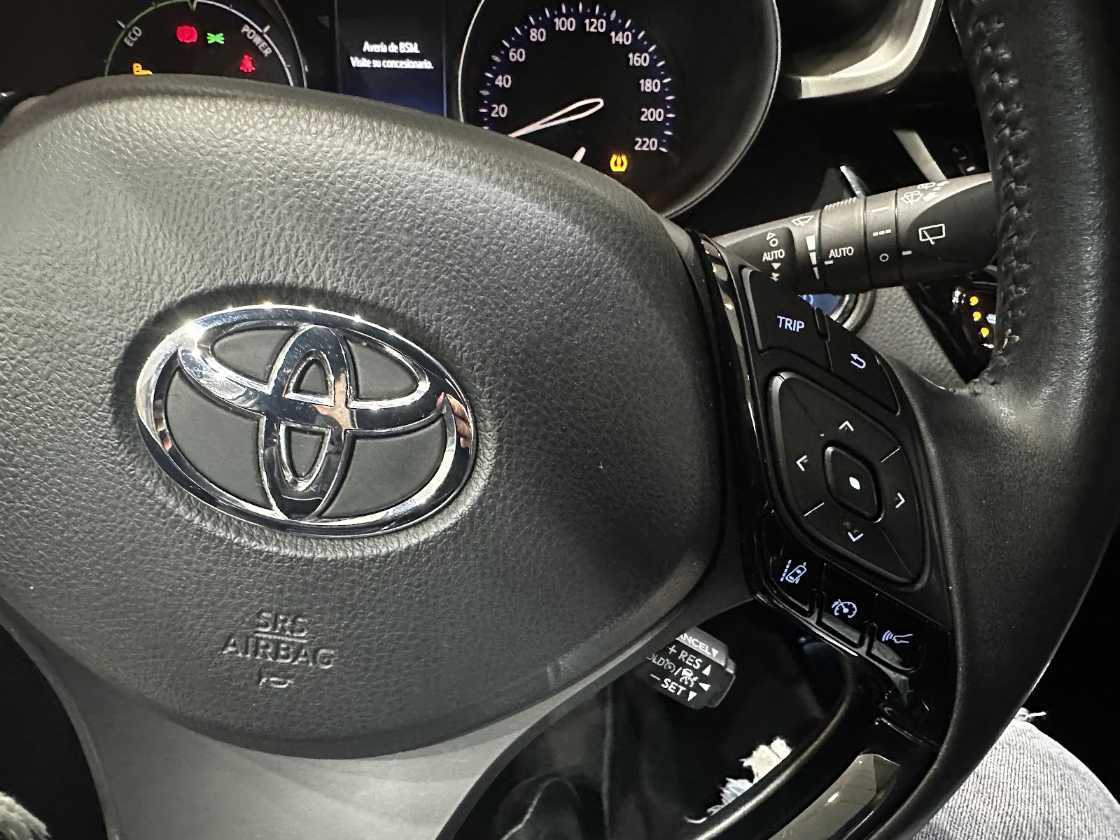 Foto 17 de TOYOTA C-HR 2021 en venta en CSV Motor VALDEFUENTES