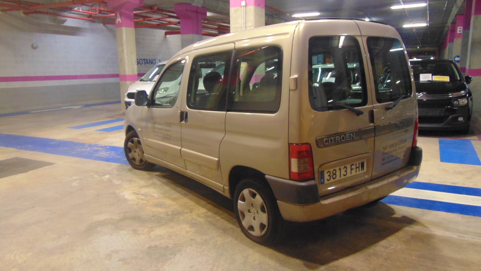 Foto 4 de CITROËN BERLINGO 2006 en venta en CSV Motor VALDEFUENTES