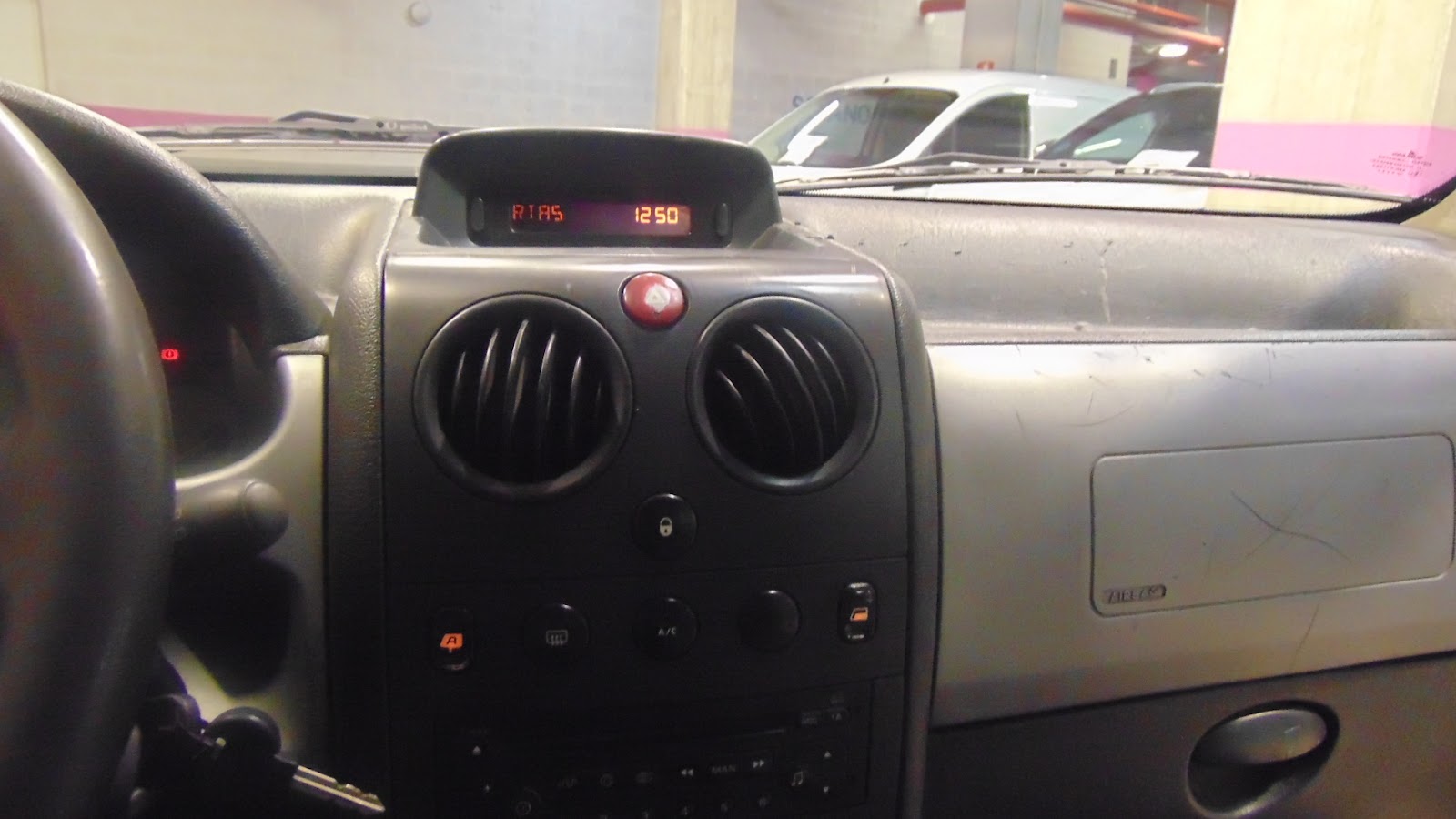 Foto 6 de CITROËN BERLINGO 2006 en venta en CSV Motor VALDEFUENTES