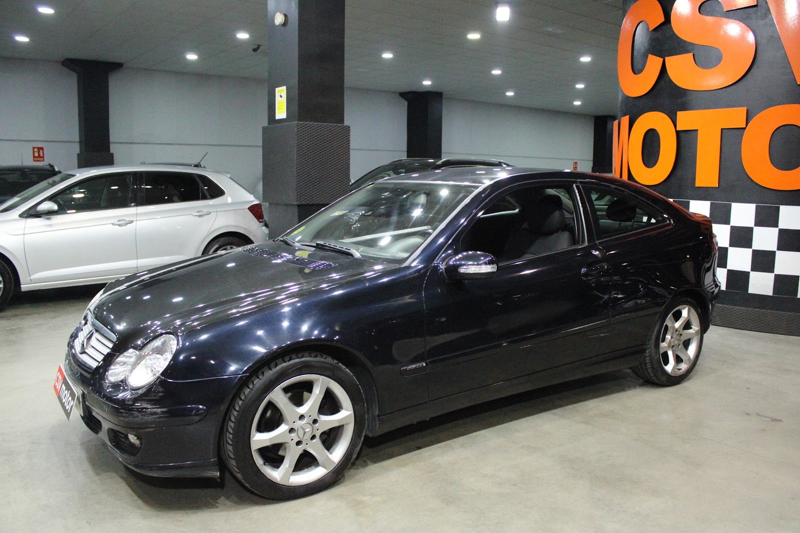 Foto 2 de MERCEDES C220 2006 en venta en CSV Motor VALDEFUENTES