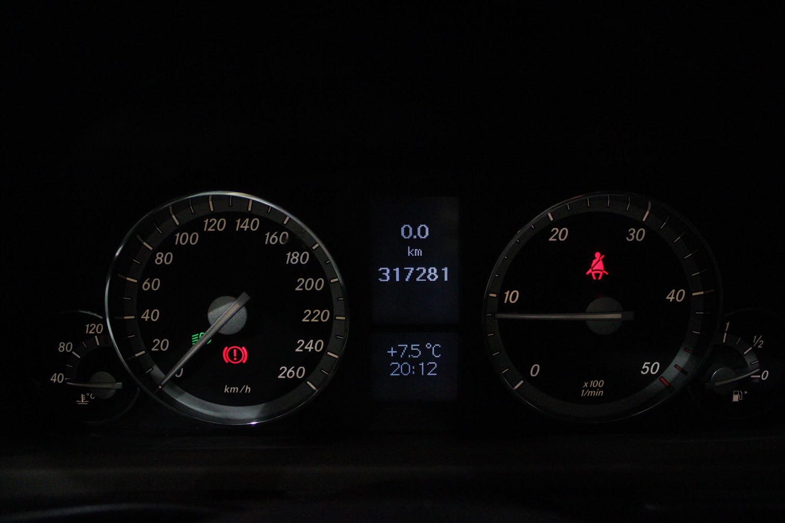 Foto 12 de MERCEDES C220 2006 en venta en CSV Motor VALDEFUENTES