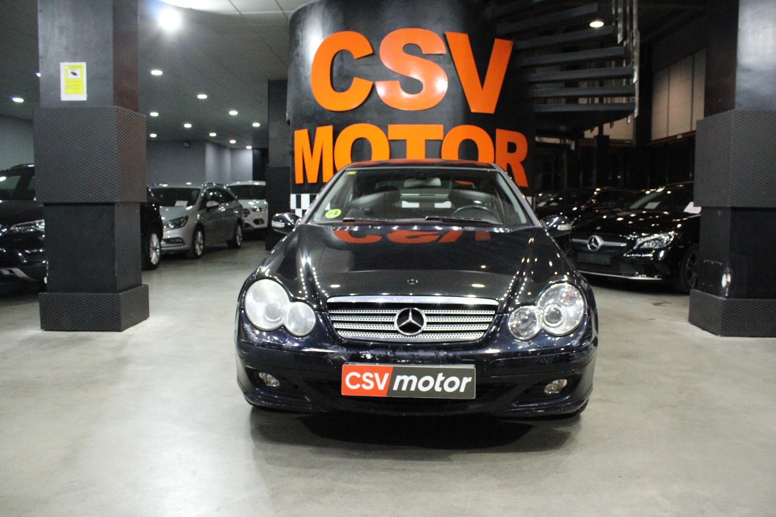 Foto 3 de MERCEDES C220 2006 en venta en CSV Motor VALDEFUENTES