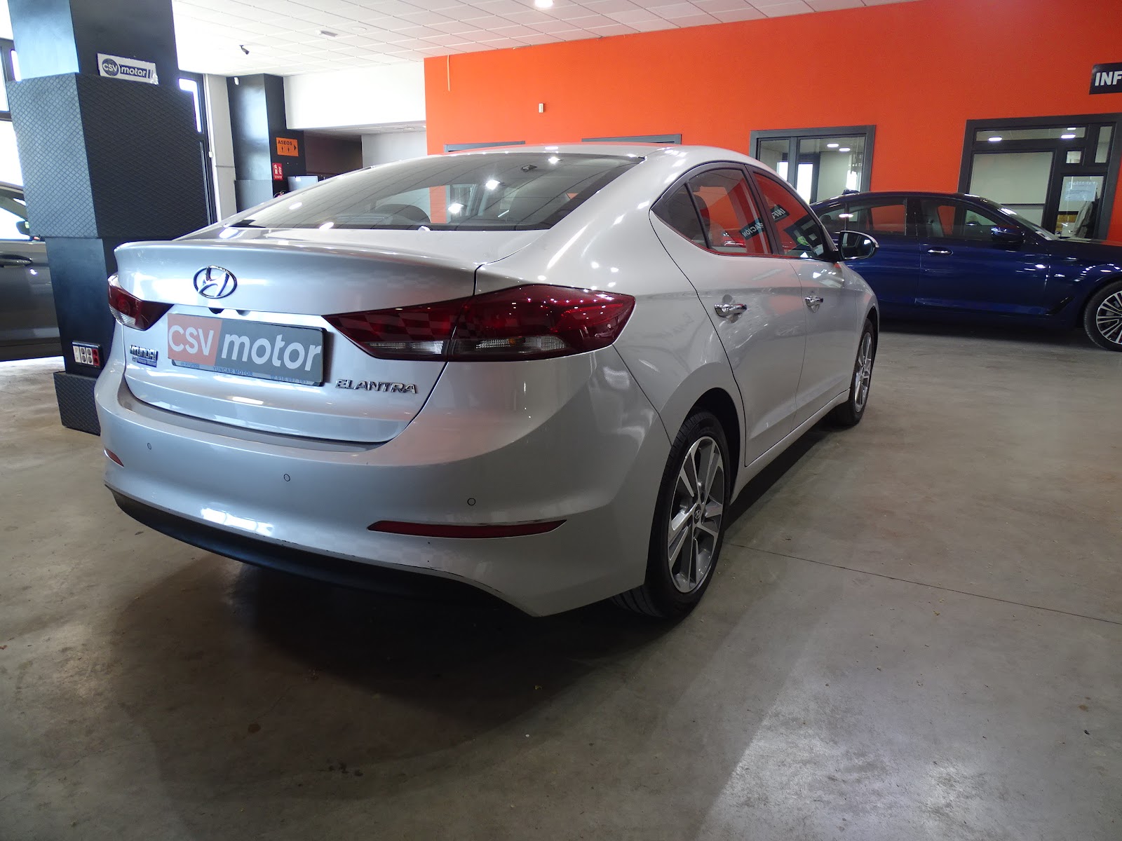 Foto 4 de HYUNDAI ELANTRA 2016 en venta en CSV Motor VALDEFUENTES