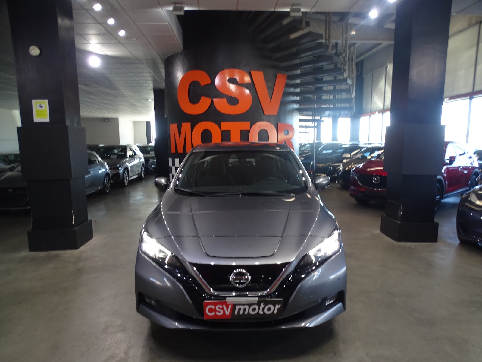Foto 3 de NISSAN LEAF 2021 en venta en CSV Motor VALDEFUENTES