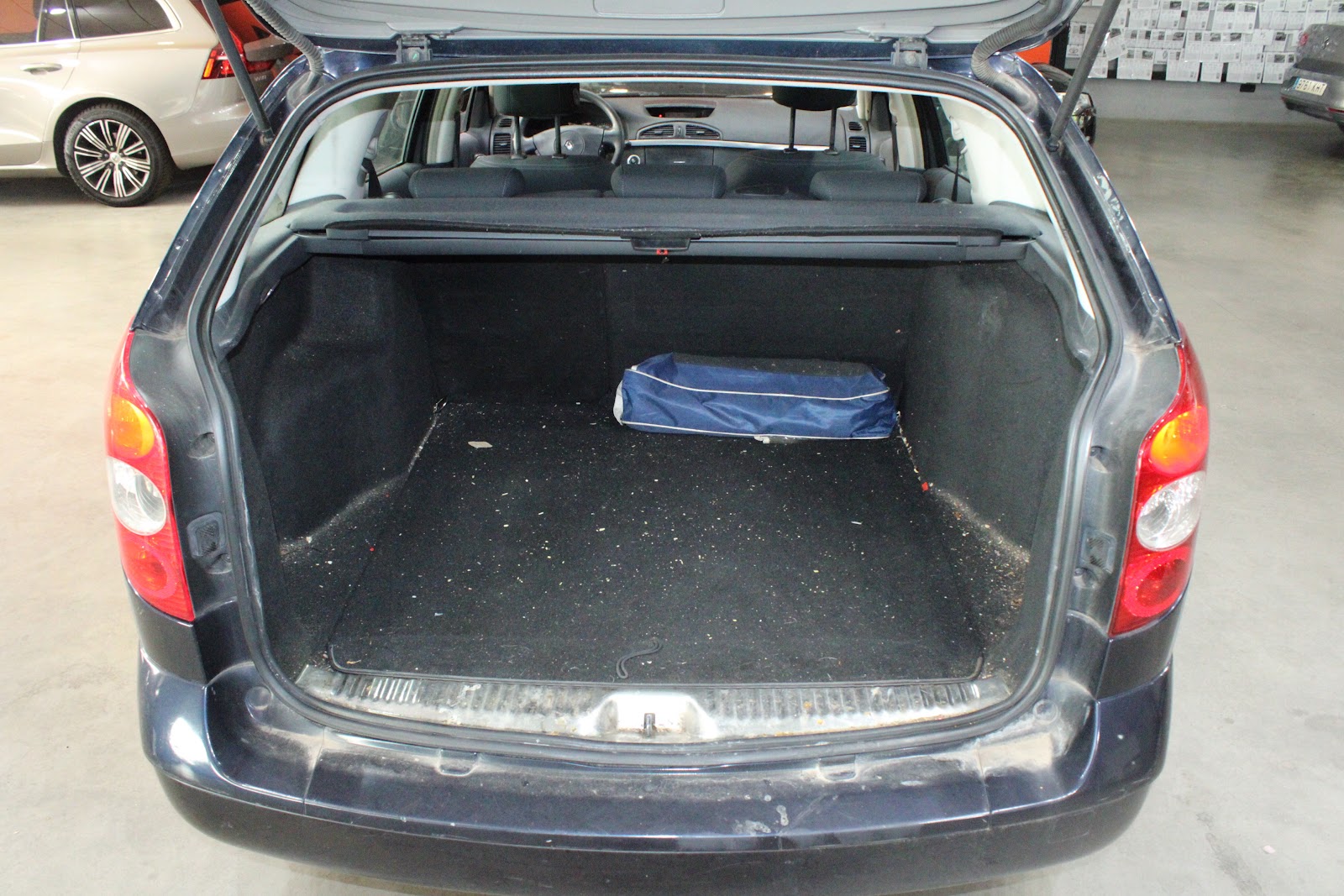 Foto 8 de RENAUL LAGUNA 2007 en venta en CSV Motor