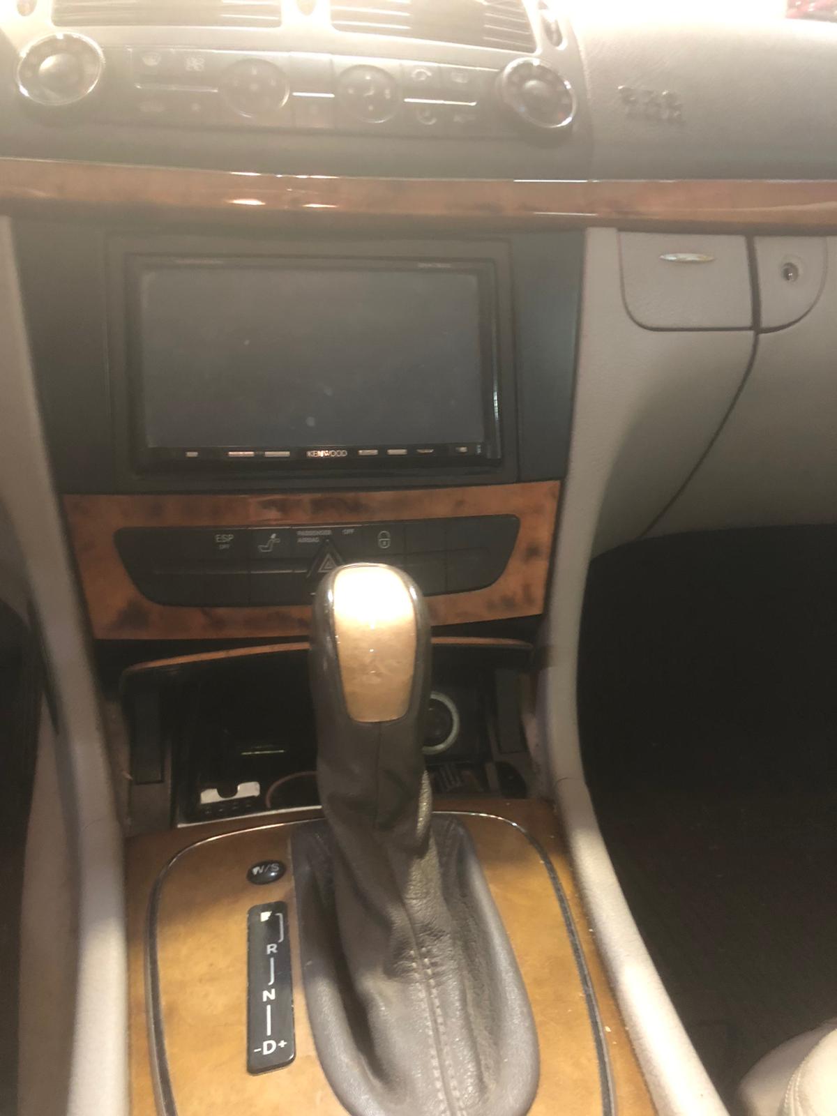 Foto 2 de MERCEDES CLASE E 2002 en venta en CSV Motor VALDEFUENTES