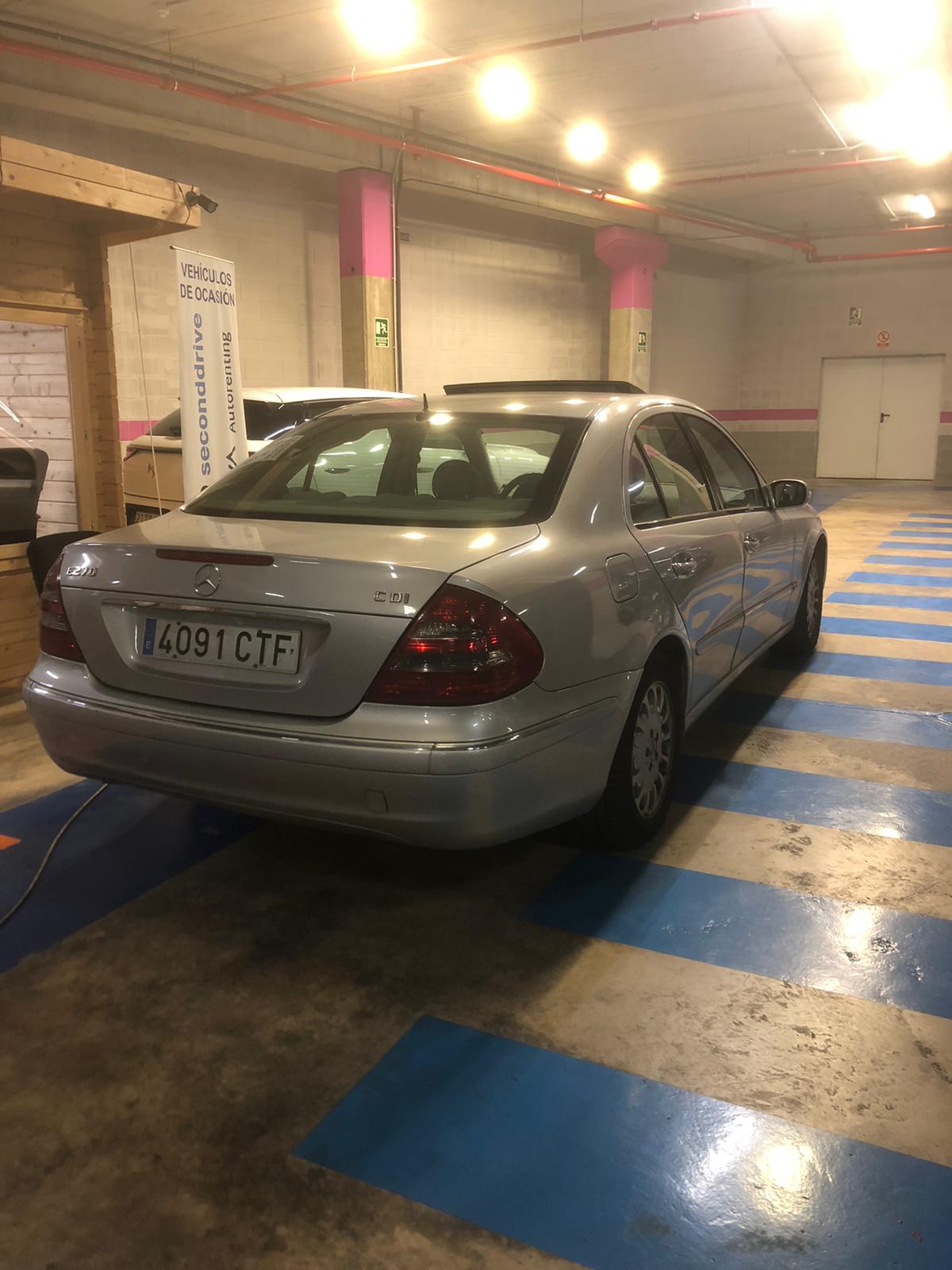 Foto 14 de MERCEDES CLASE E 2002 en venta en CSV Motor VALDEFUENTES