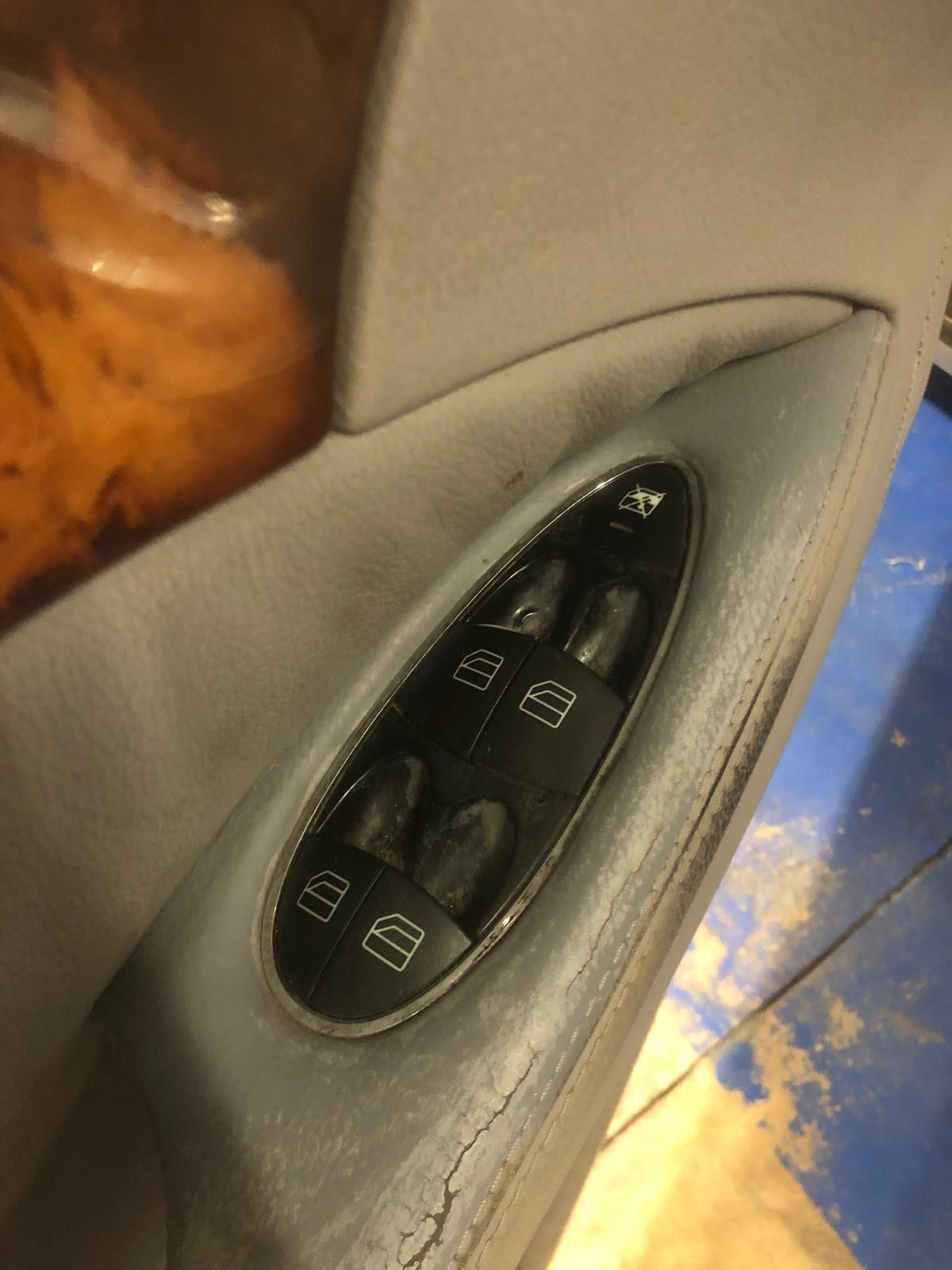Foto 10 de MERCEDES CLASE E 2002 en venta en CSV Motor VALDEFUENTES