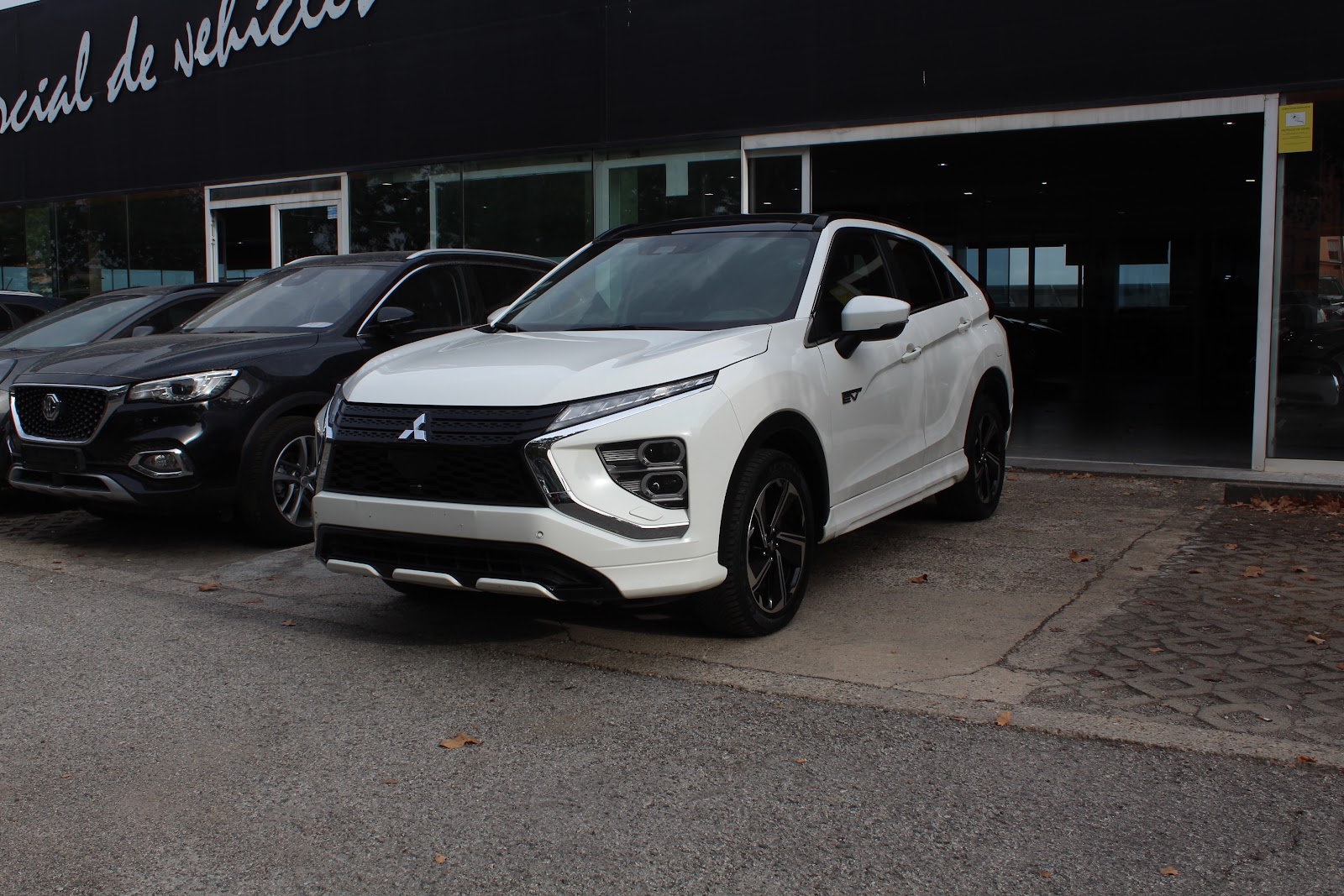 Foto 5 de Mitsubishi Eclipse Cross 2022 en venta en CSV Motor VALDEFUENTES · color Blanco