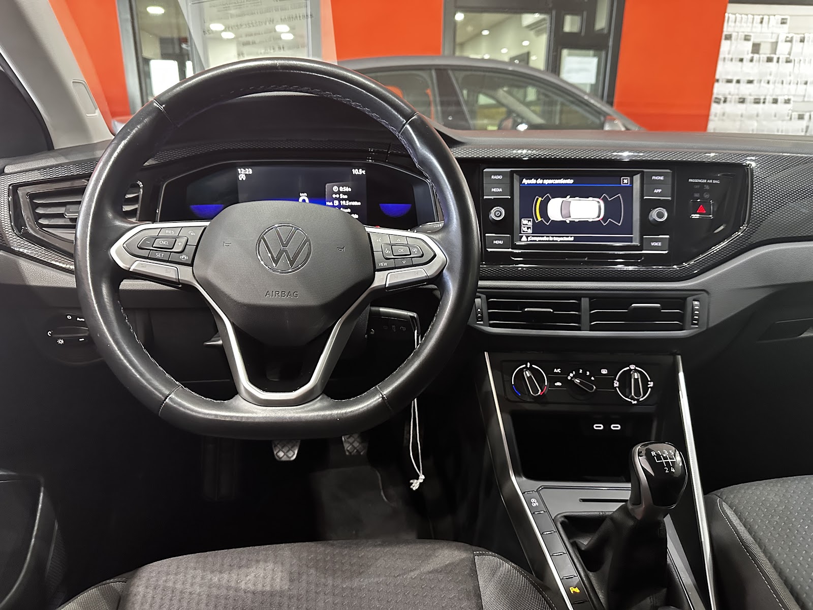 Foto 12 de VOLKSWAGEN TAIGO 2022 en venta en CSV Motor VALDEFUENTES