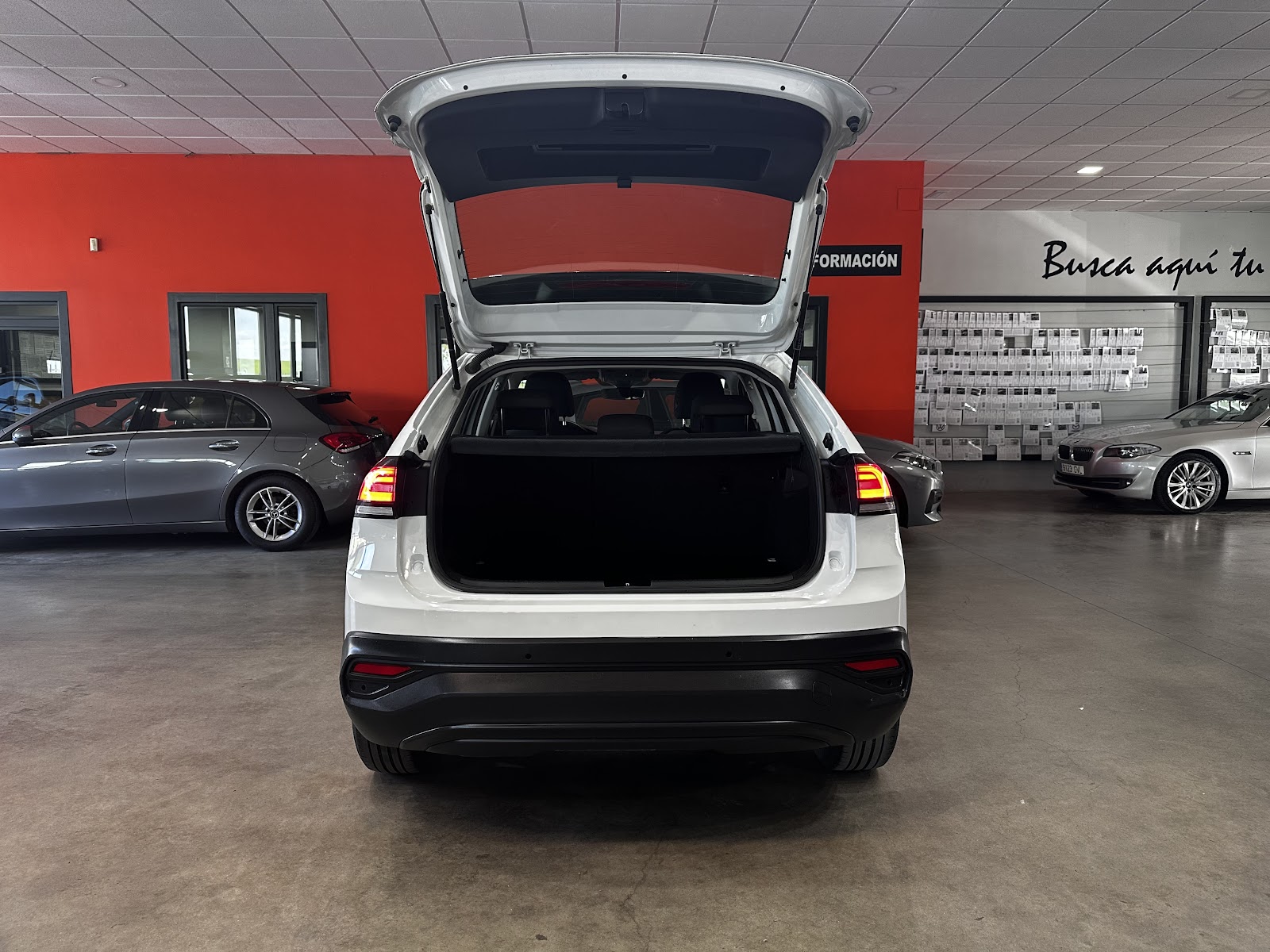 Foto 8 de VOLKSWAGEN TAIGO 2022 en venta en CSV Motor VALDEFUENTES