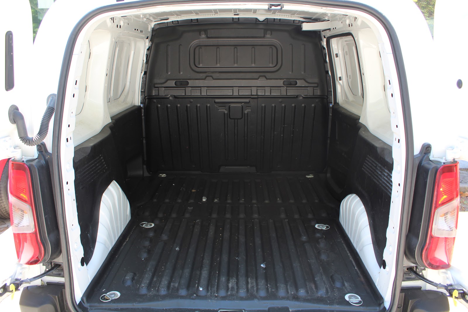 Foto 14 de TOYOTA PROACE 2020 en venta en CSV Motor VALDEFUENTES