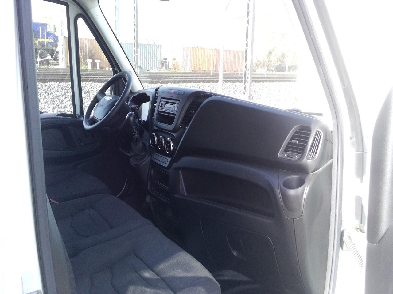Foto 3 de IVECO DAILY 2016 en venta en CSV Motor VALDEFUENTES