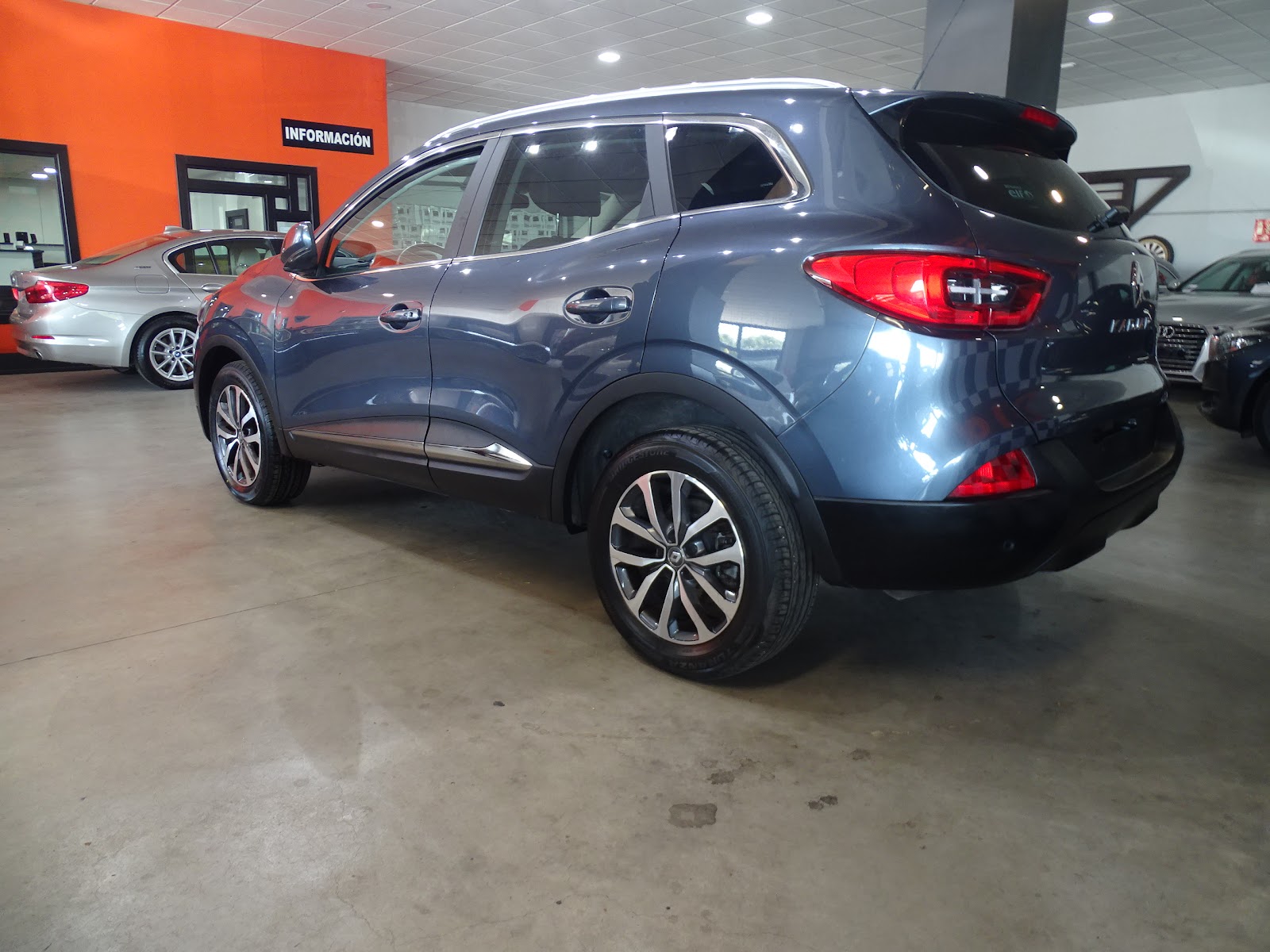 Foto 3 de RENAULT KADJAR 2017 en venta en CSV Motor VALDEFUENTES