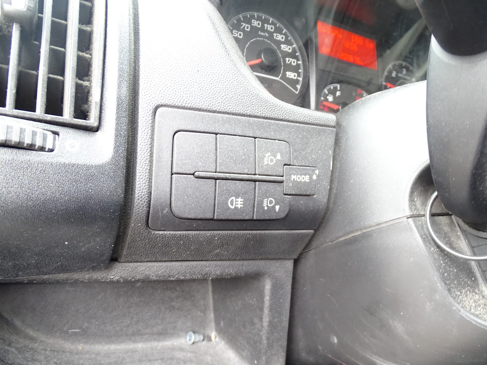 Foto 13 de PEUGEOT BOXER 2015 en venta en CSV Motor VALDEFUENTES
