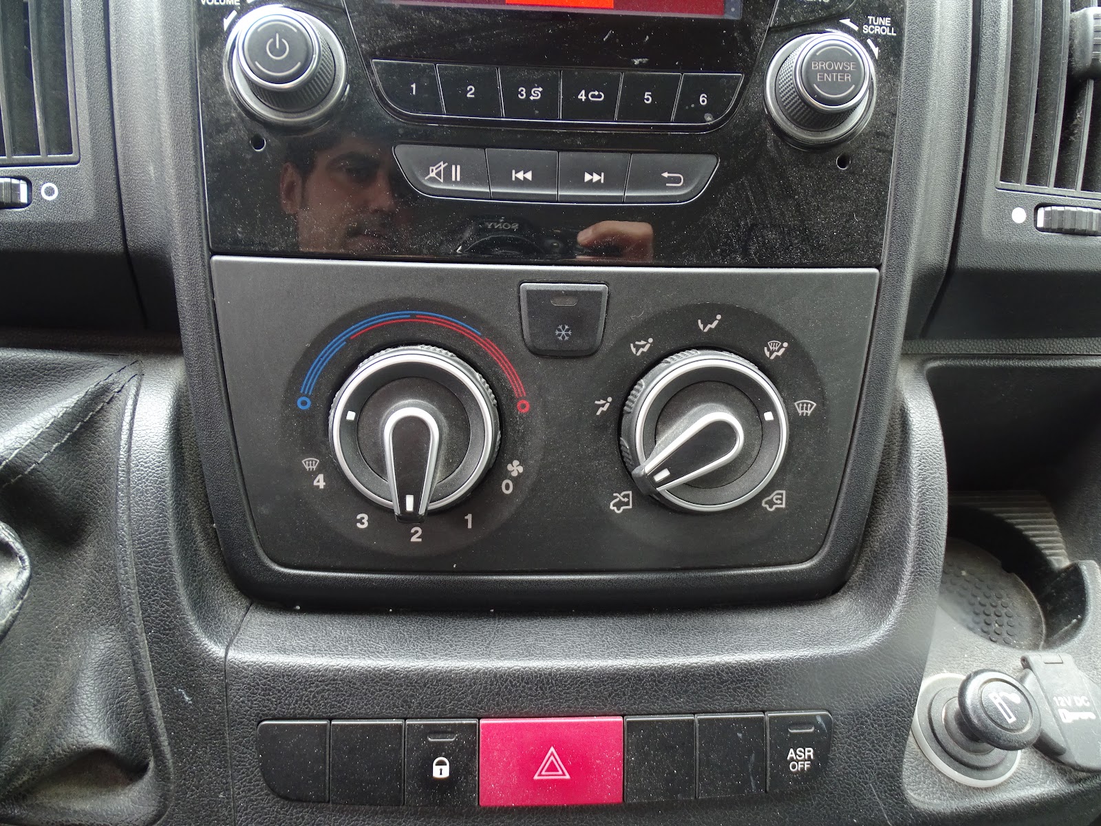Foto 6 de PEUGEOT BOXER 2015 en venta en CSV Motor VALDEFUENTES