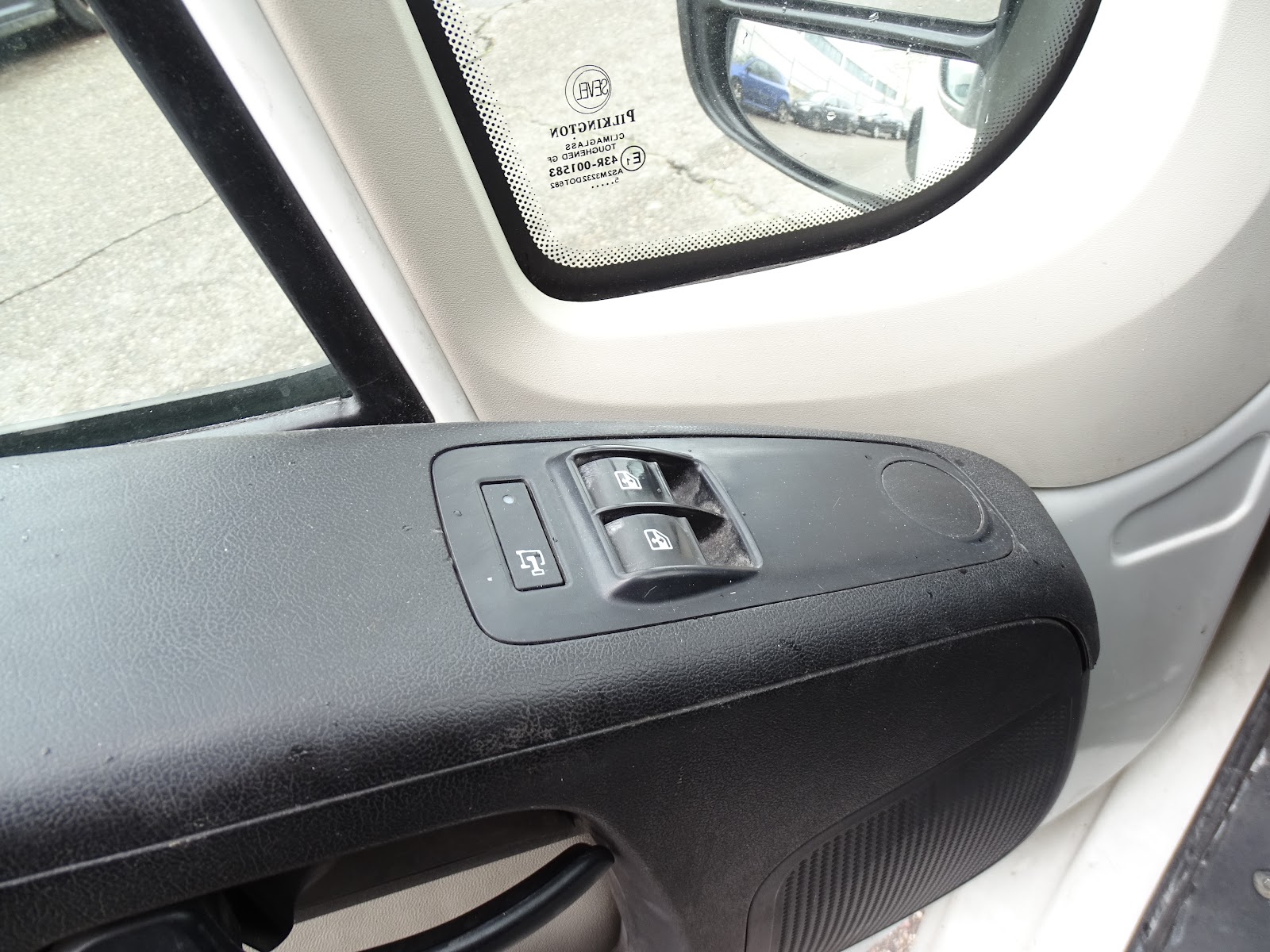 Foto 9 de PEUGEOT BOXER 2015 en venta en CSV Motor VALDEFUENTES