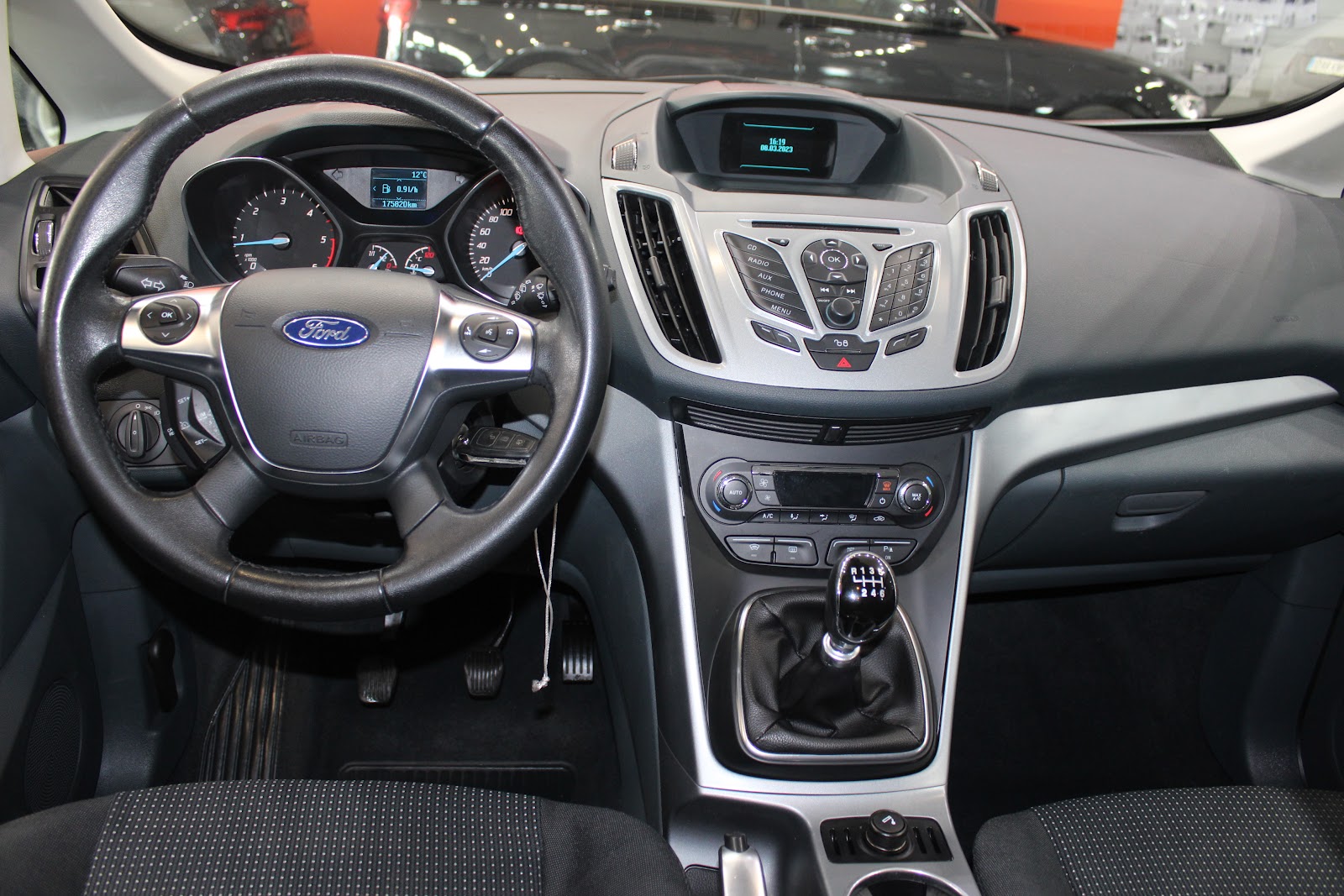 Foto 9 de FORD C-MAX 2014 en venta en CSV Motor VALDEFUENTES