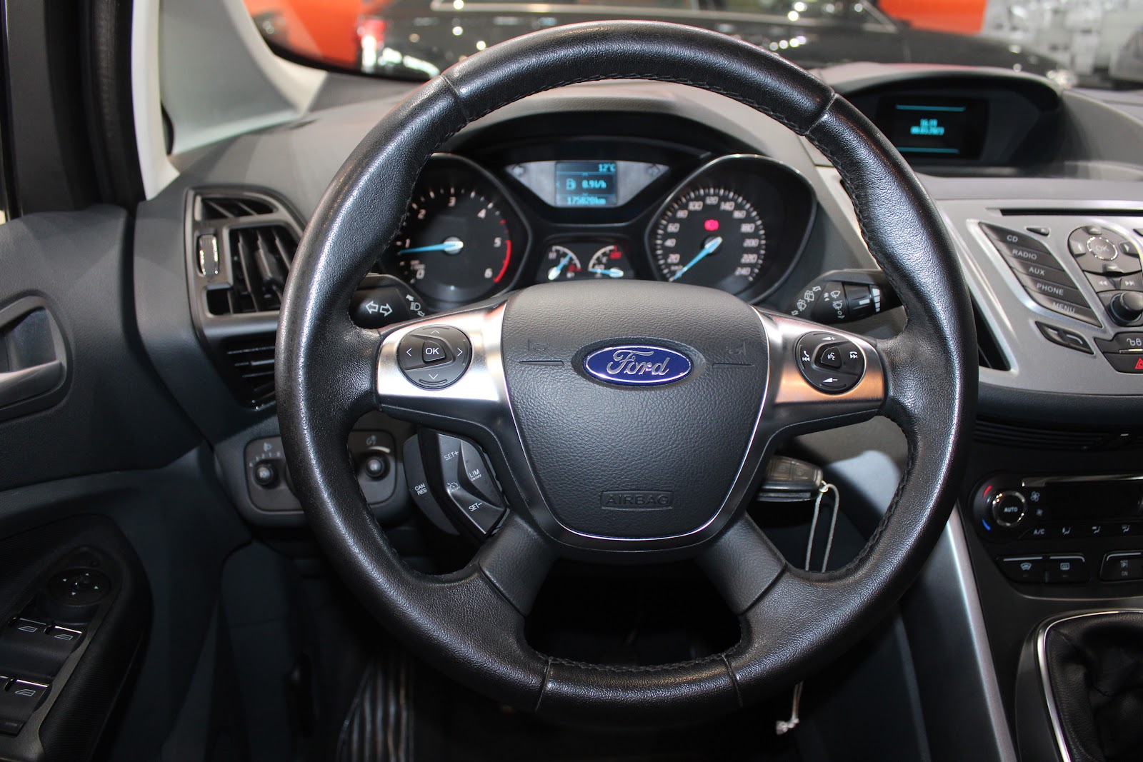 Foto 10 de FORD C-MAX 2014 en venta en CSV Motor VALDEFUENTES
