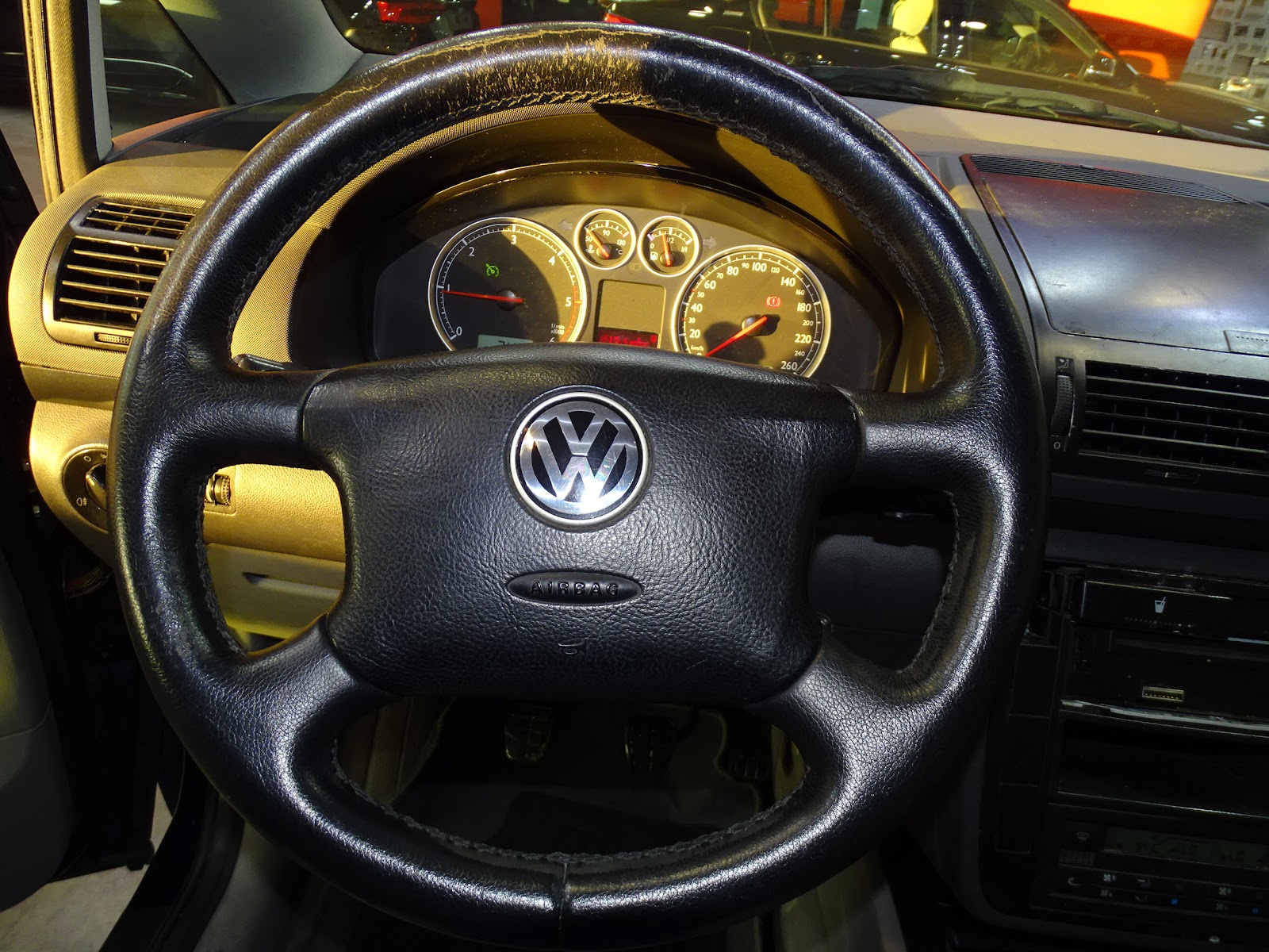 Foto 9 de VOLKSWAGEN SHARAN 2001 en venta en CSV Motor VALDEFUENTES