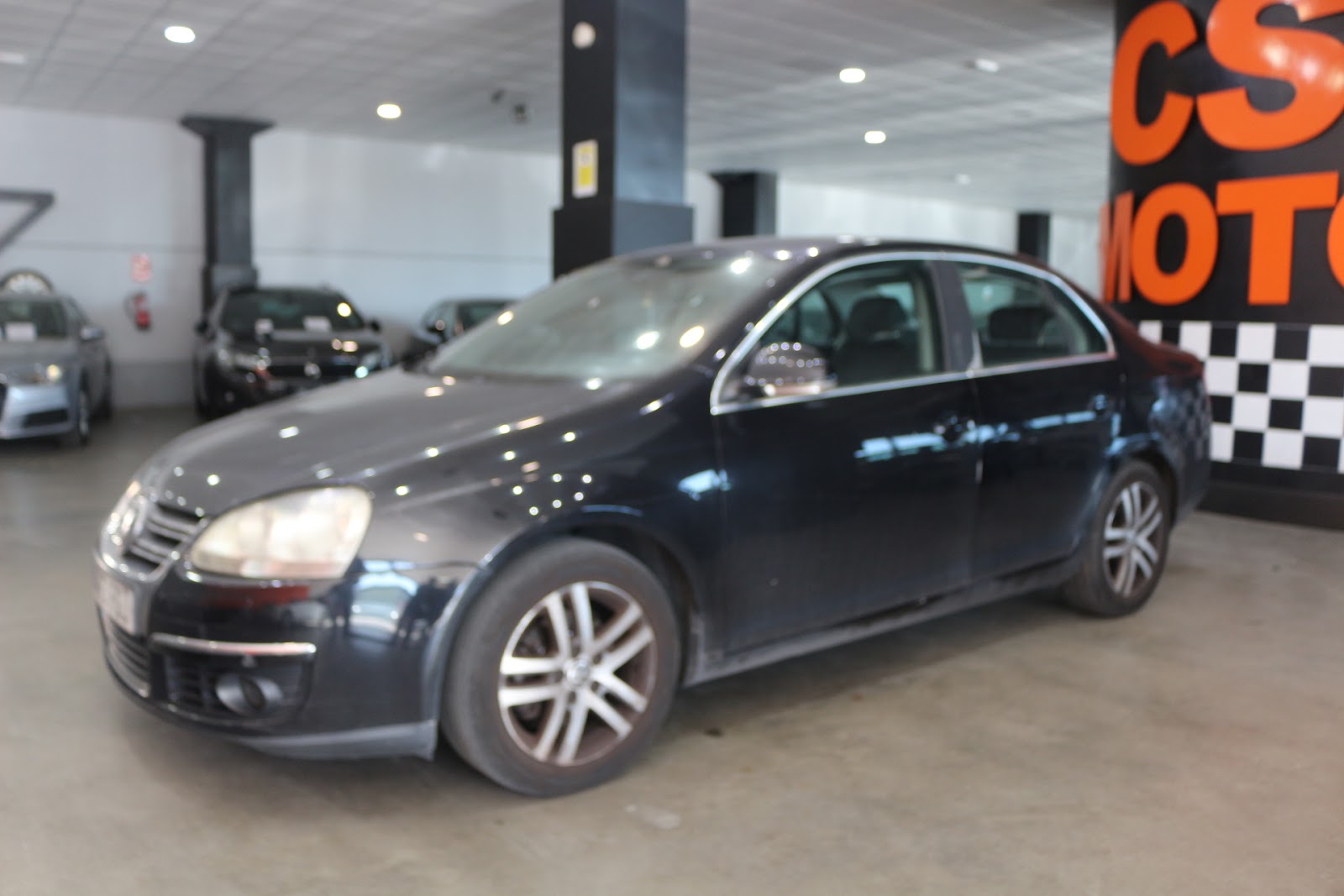 Foto 2 de VOLKSWAGEN JETTA 2016 en venta en CSV Motor VALDEFUENTES