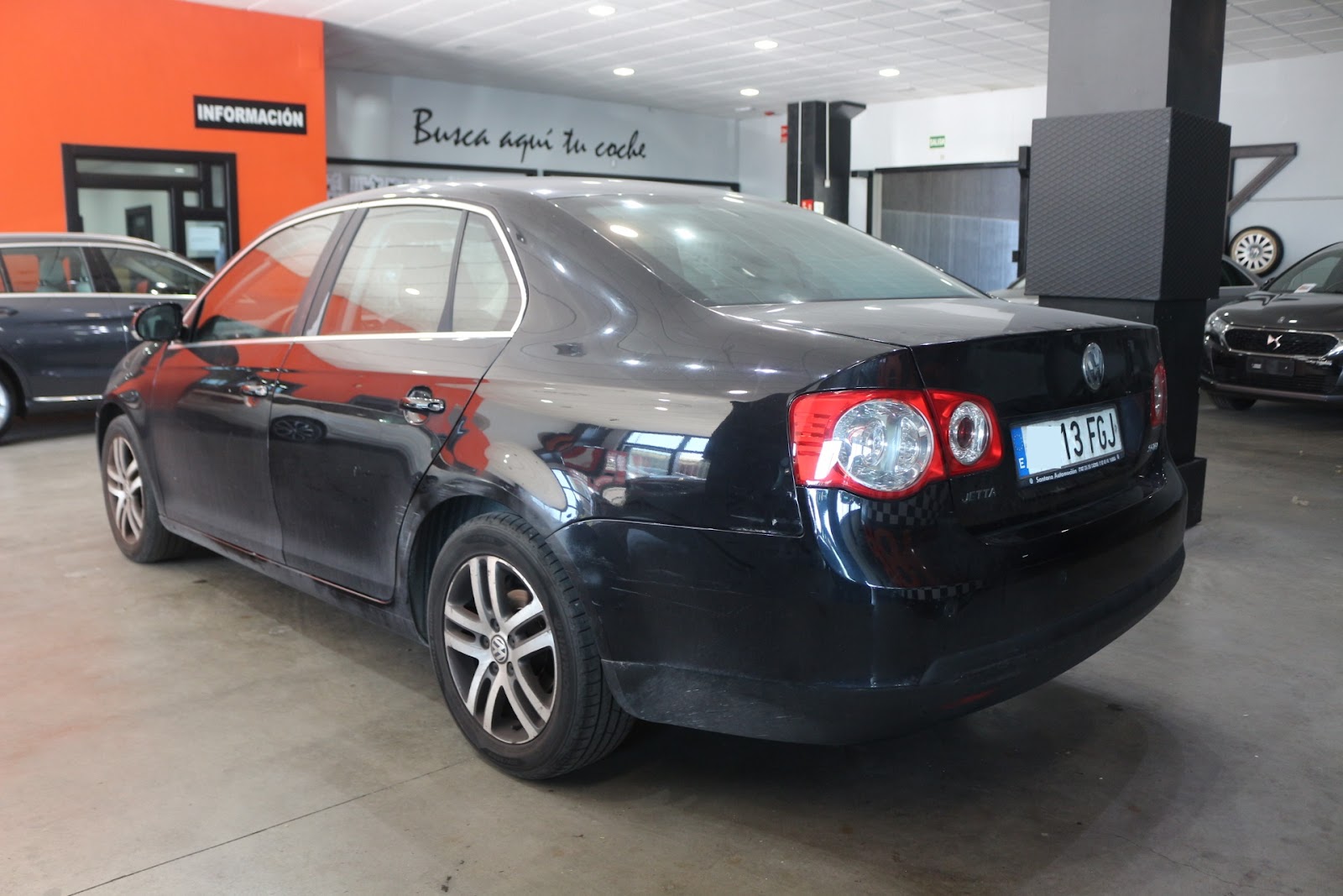Foto 3 de VOLKSWAGEN JETTA 2016 en venta en CSV Motor VALDEFUENTES