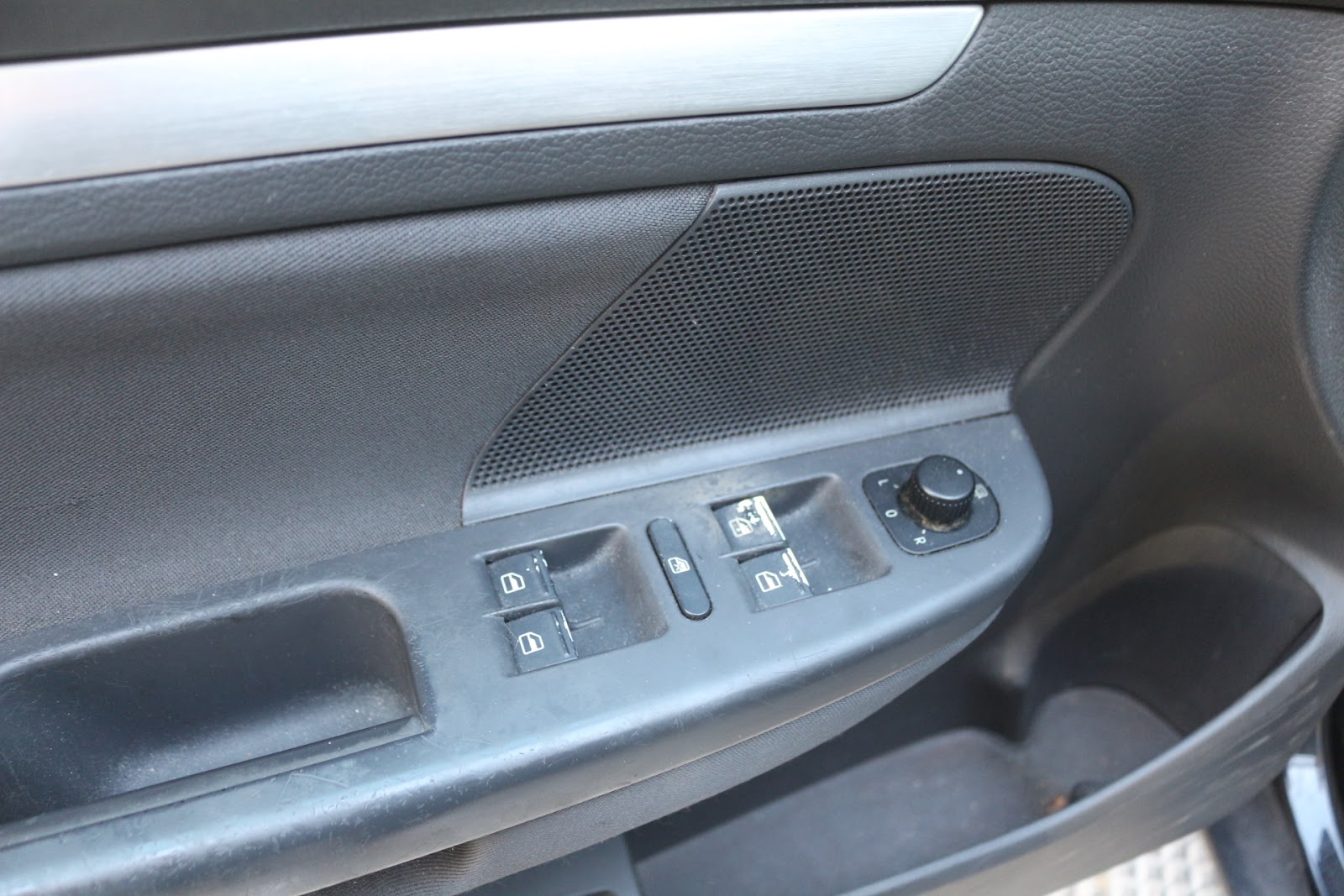 Foto 10 de VOLKSWAGEN JETTA 2016 en venta en CSV Motor VALDEFUENTES