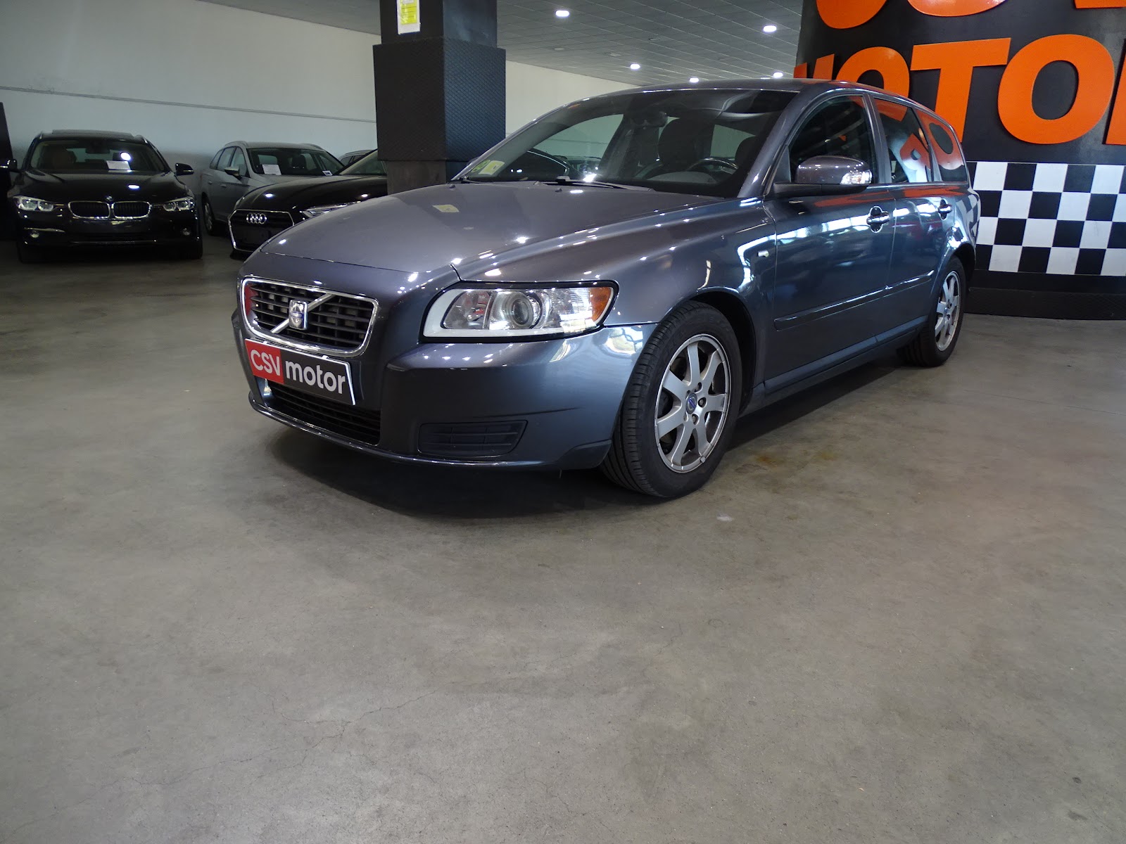 Foto 2 de Volvo V50 2009 en venta en CSV Motor VALDEFUENTES
