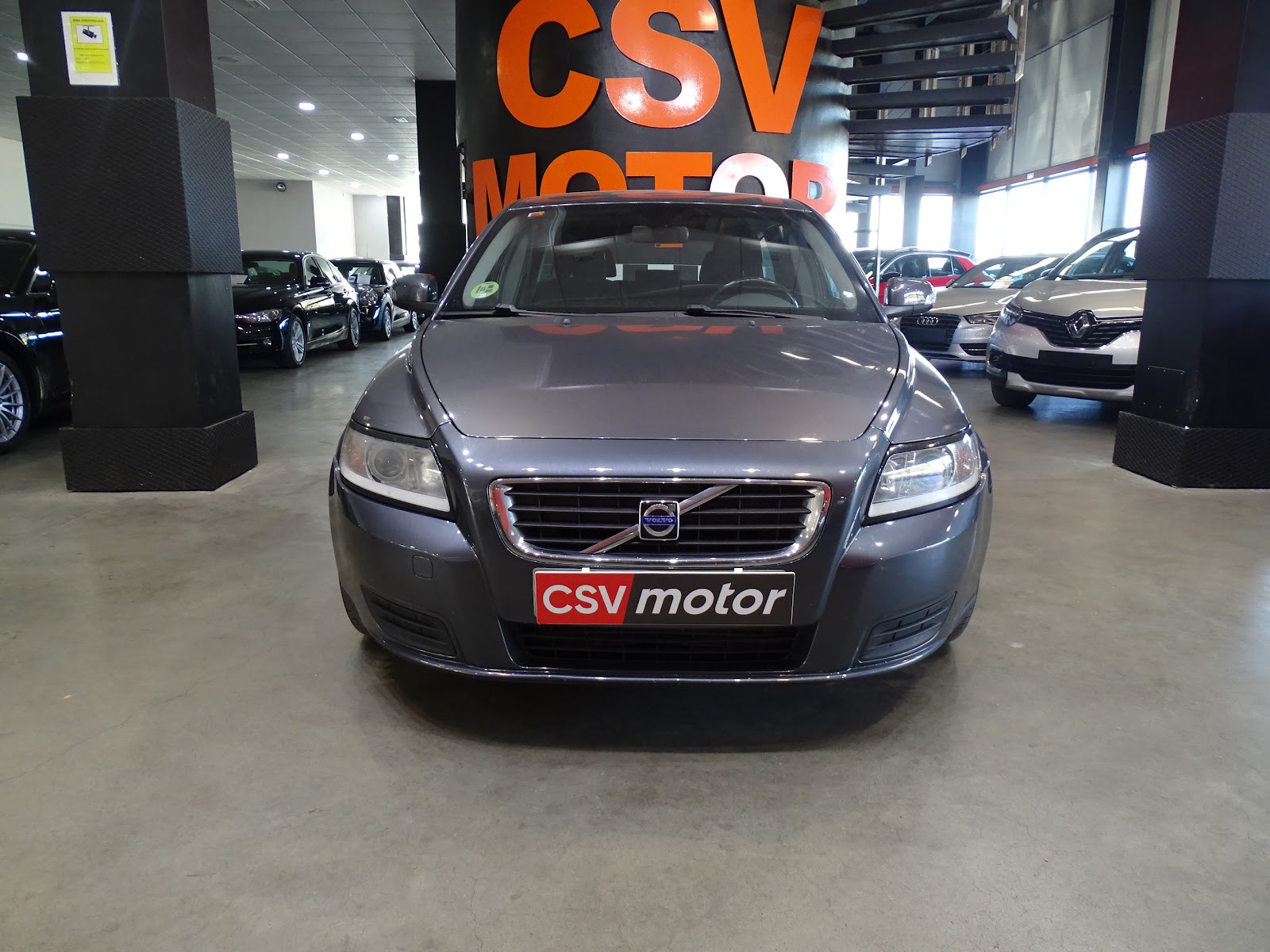 Foto 2 de VOLVO V50 2009 en venta en CSV Motor VALDEFUENTES