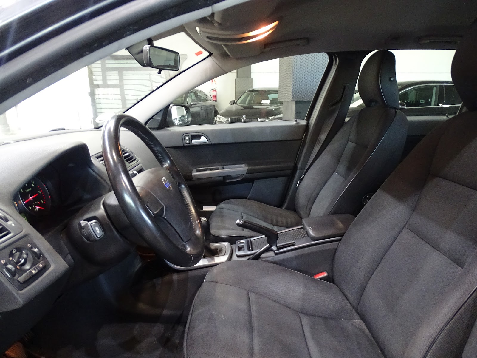 Foto 6 de VOLVO V50 2009 en venta en CSV Motor VALDEFUENTES