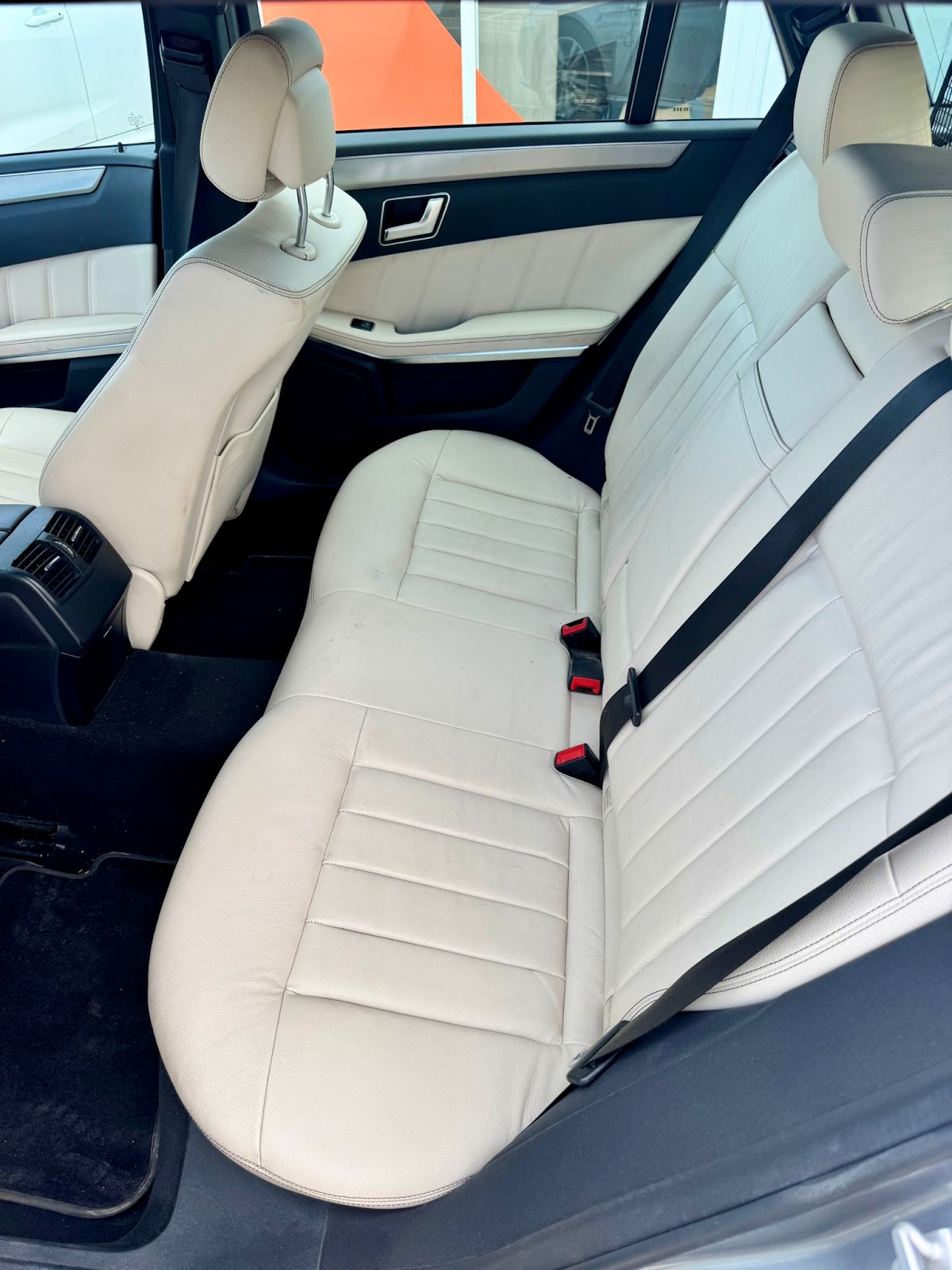 Foto 19 de MERCEDES CLASE E 2014 en venta en CSV Motor VALDEFUENTES