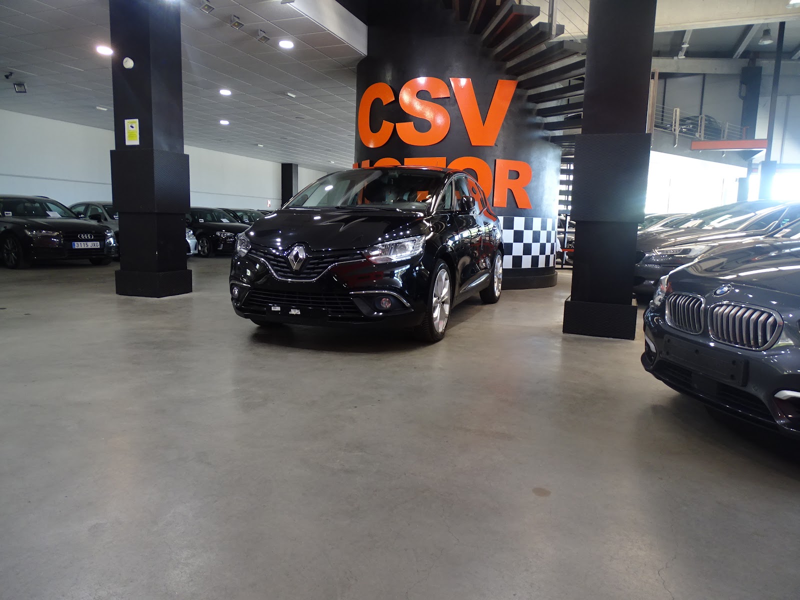 Foto 4 de Renault Scenic 2017 en venta en CSV Motor VALDEFUENTES