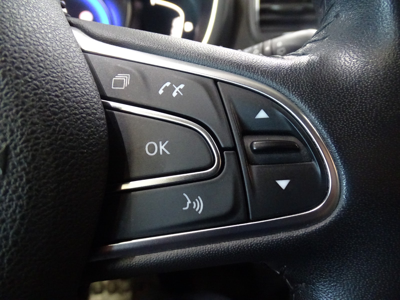 Foto 11 de RENAULT SCENIC 2017 en venta en CSV Motor VALDEFUENTES