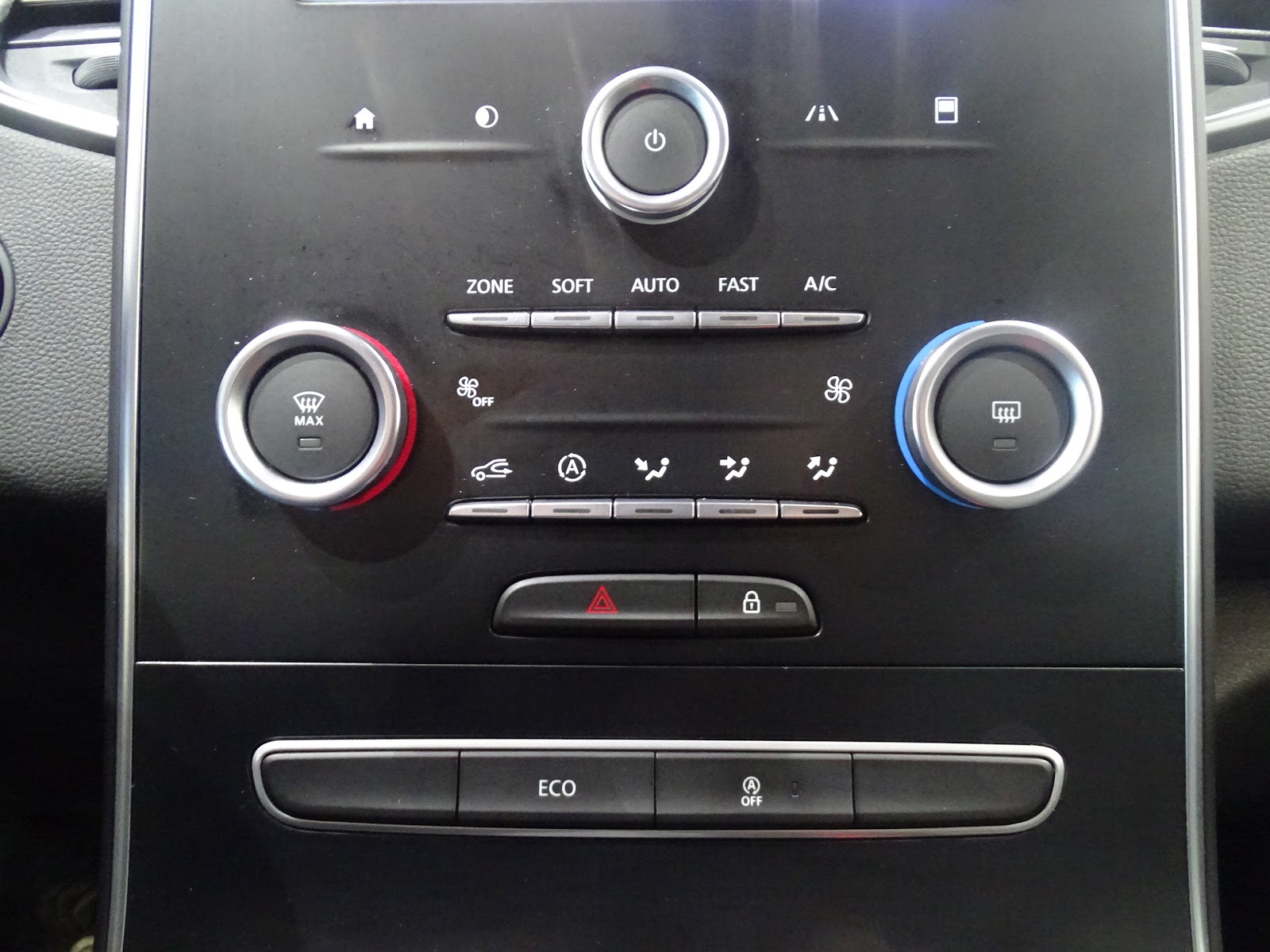 Foto 19 de RENAULT SCENIC 2017 en venta en CSV Motor VALDEFUENTES