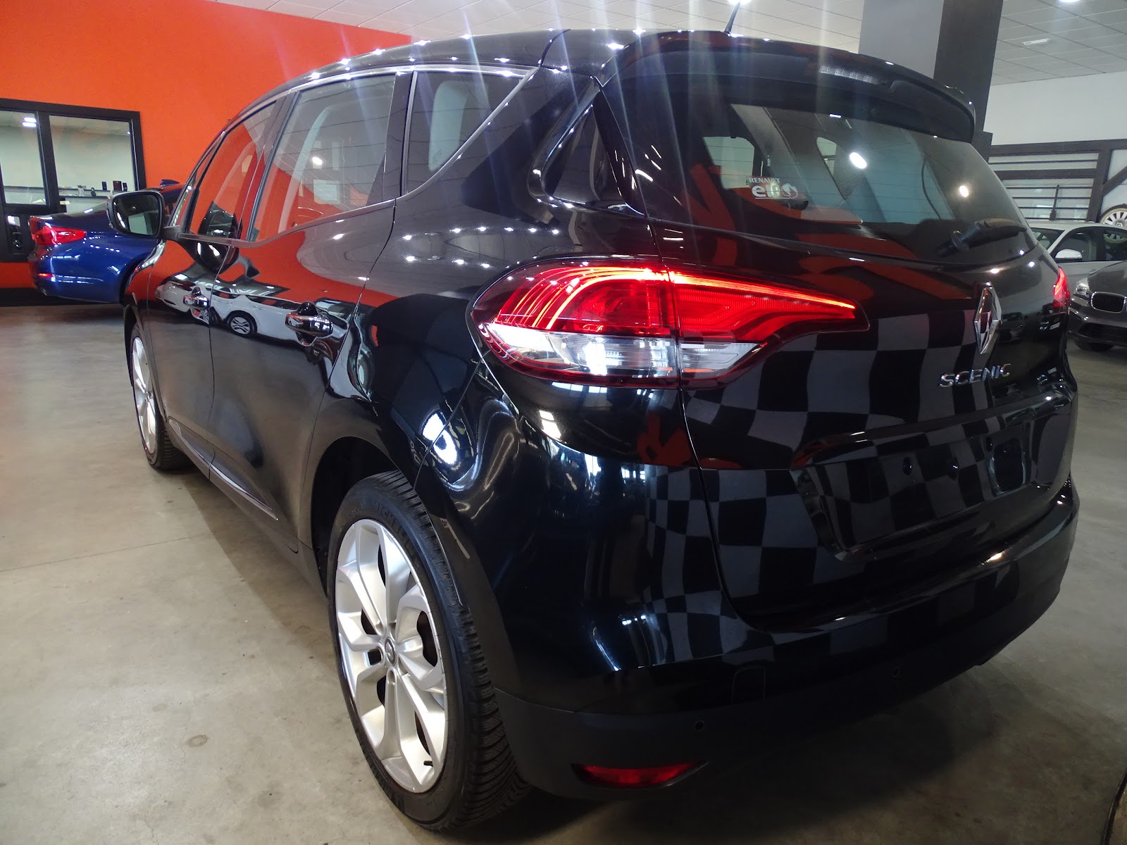 Foto 5 de RENAULT SCENIC 2017 en venta en CSV Motor VALDEFUENTES