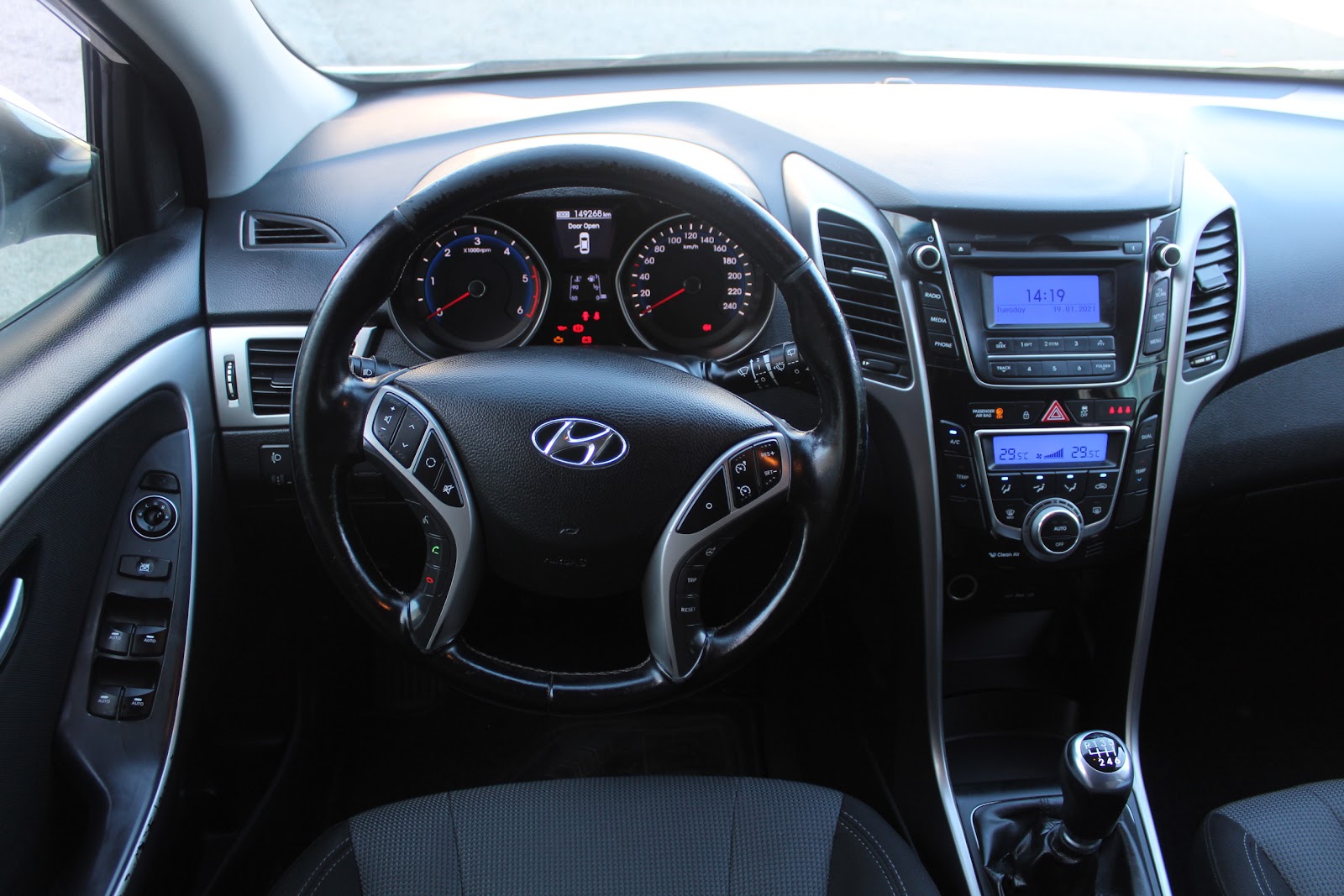 Foto 11 de HYUNDAI I30 2013 en venta en CSV Motor VALDEFUENTES