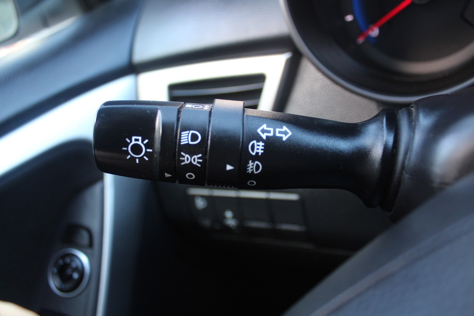 Foto 17 de HYUNDAI I30 2013 en venta en CSV Motor VALDEFUENTES