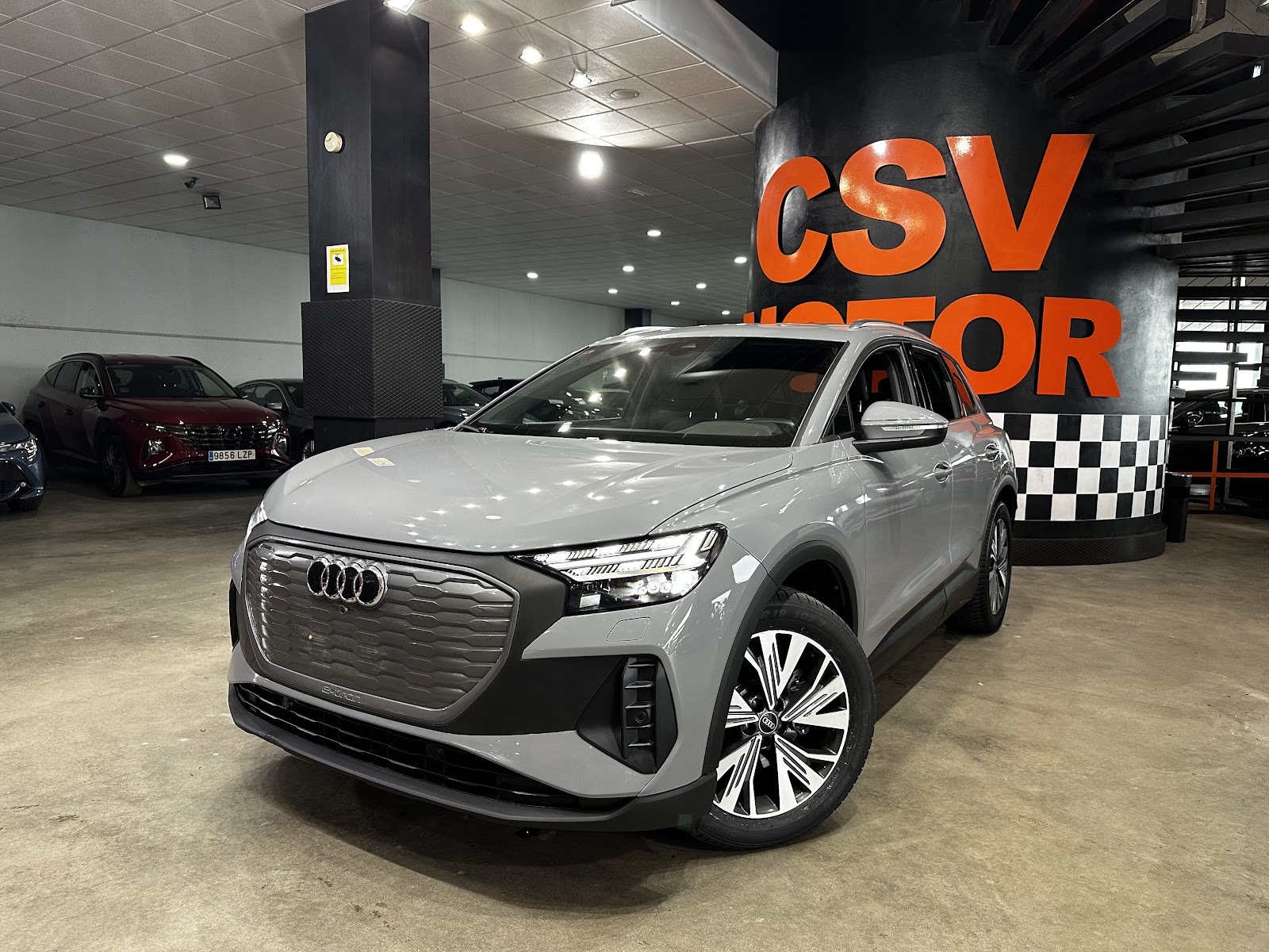 Foto 1 de Audi Q4 E-Tron 2021 en venta en CSV Motor VALDEFUENTES · color Gris Metalizado