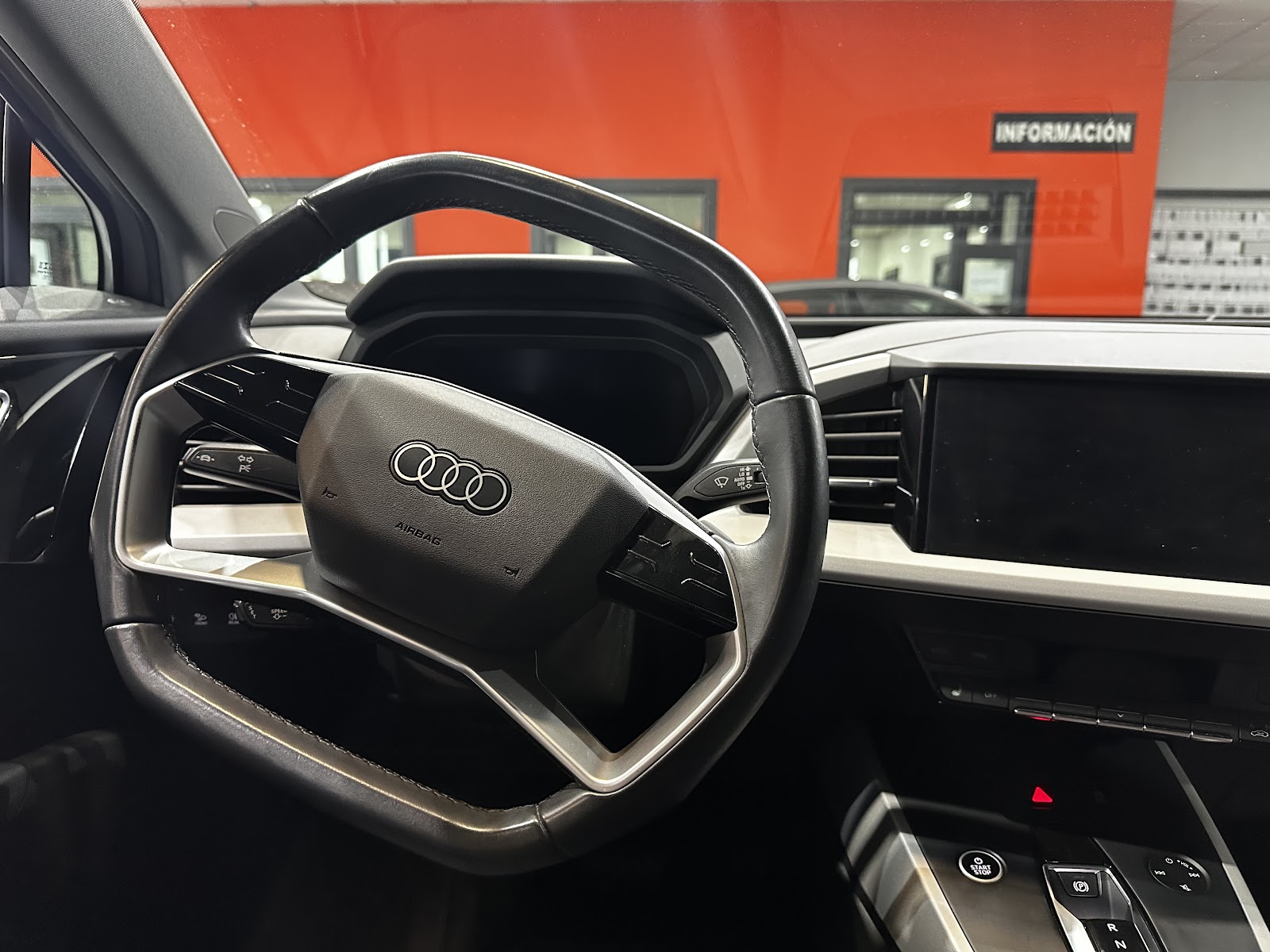Foto 13 de AUDI Q4 E-TRON 2021 en venta en CSV Motor VALDEFUENTES