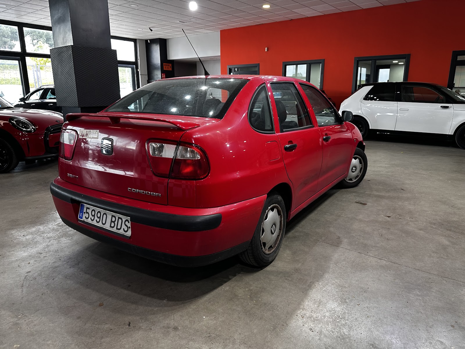 Foto 6 de SEAT CORDOBA 2001 en venta en CSV Motor VALDEFUENTES